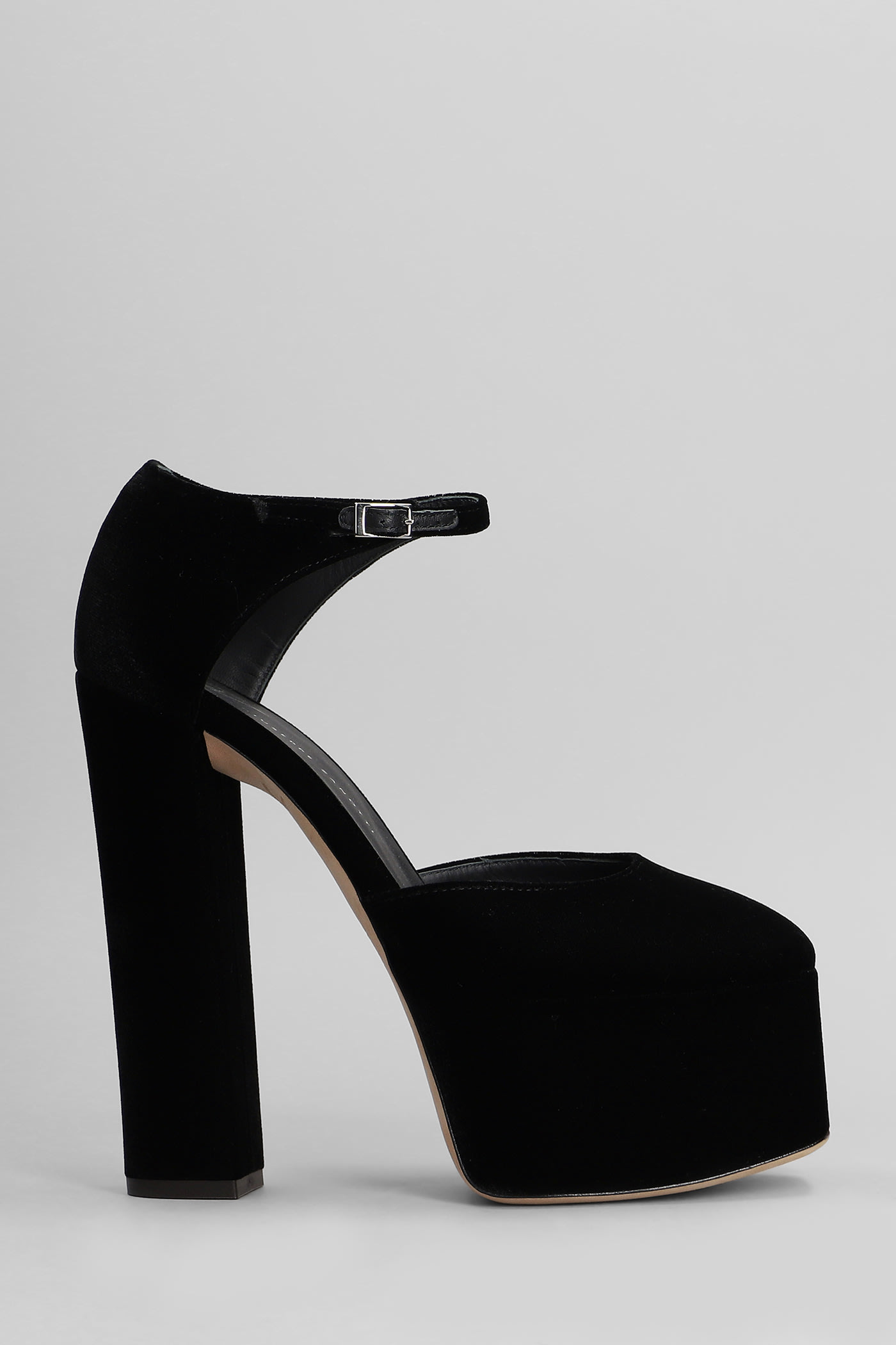 Bebe Pumps In Black Velvet