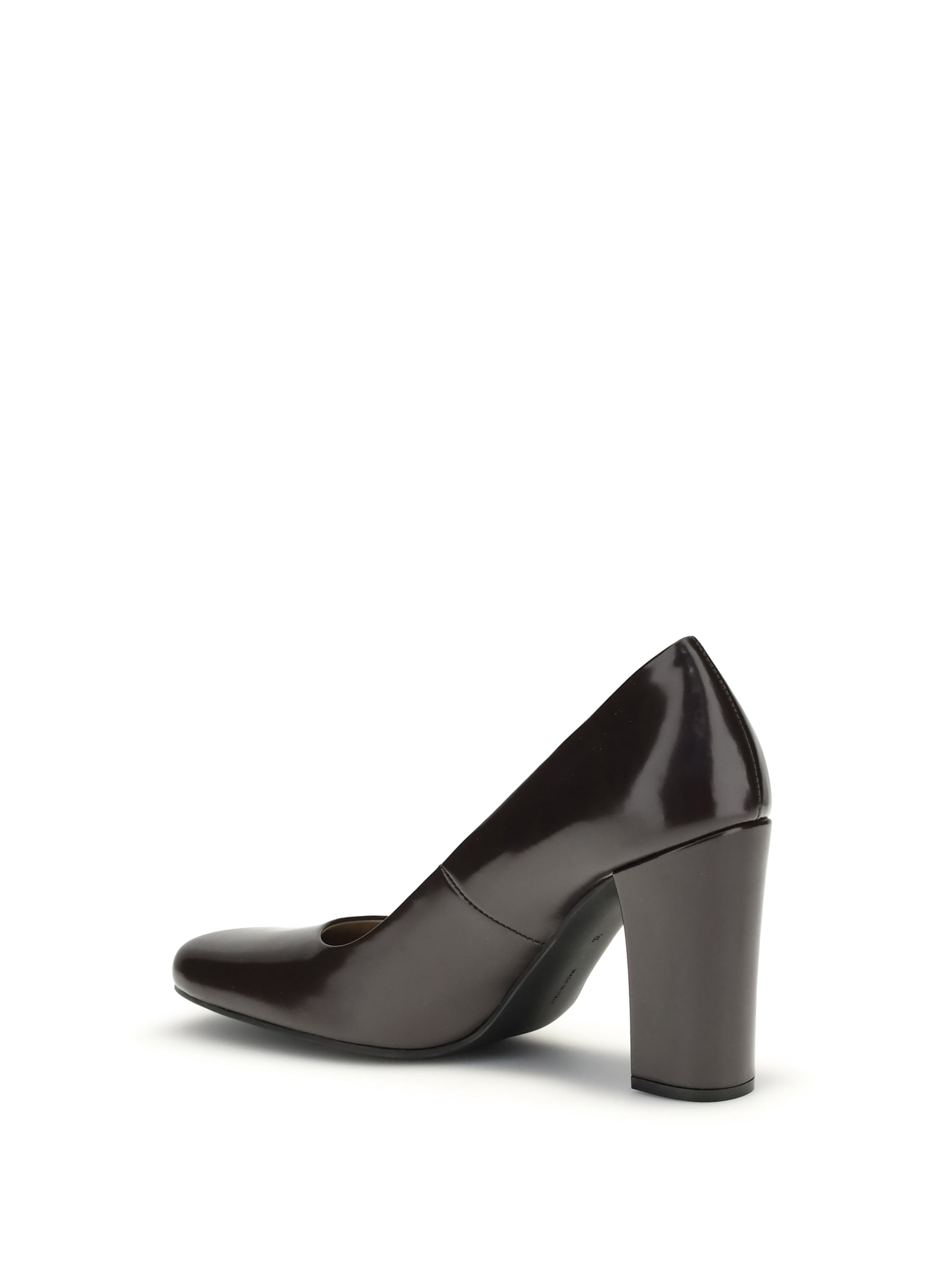 The Row Penelope 95 Shiny Leather Pumps In Black