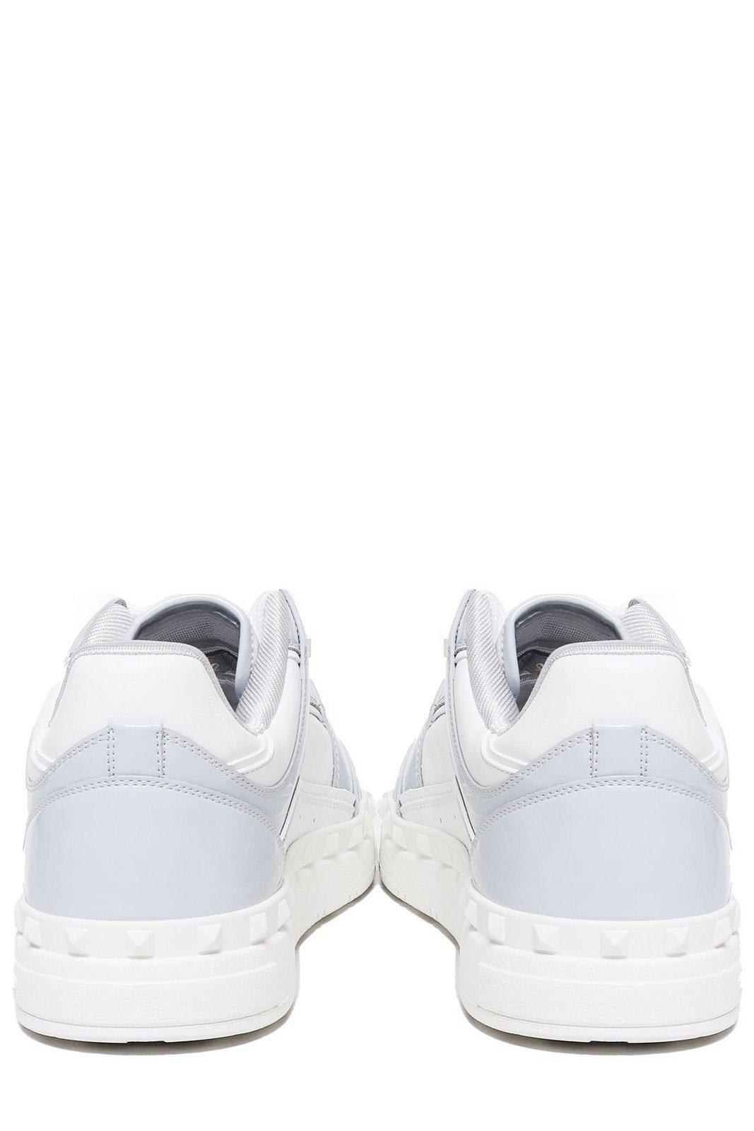 Valentino Freedots Low-top Sneaker In Calfskin In Ice Grey Bianco Bianco Bianco