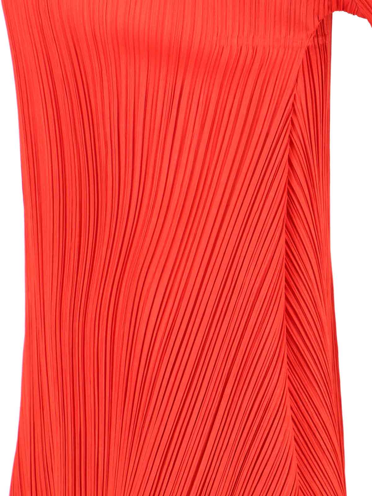 Issey Miyake Pleated Midi Dresses In Red
