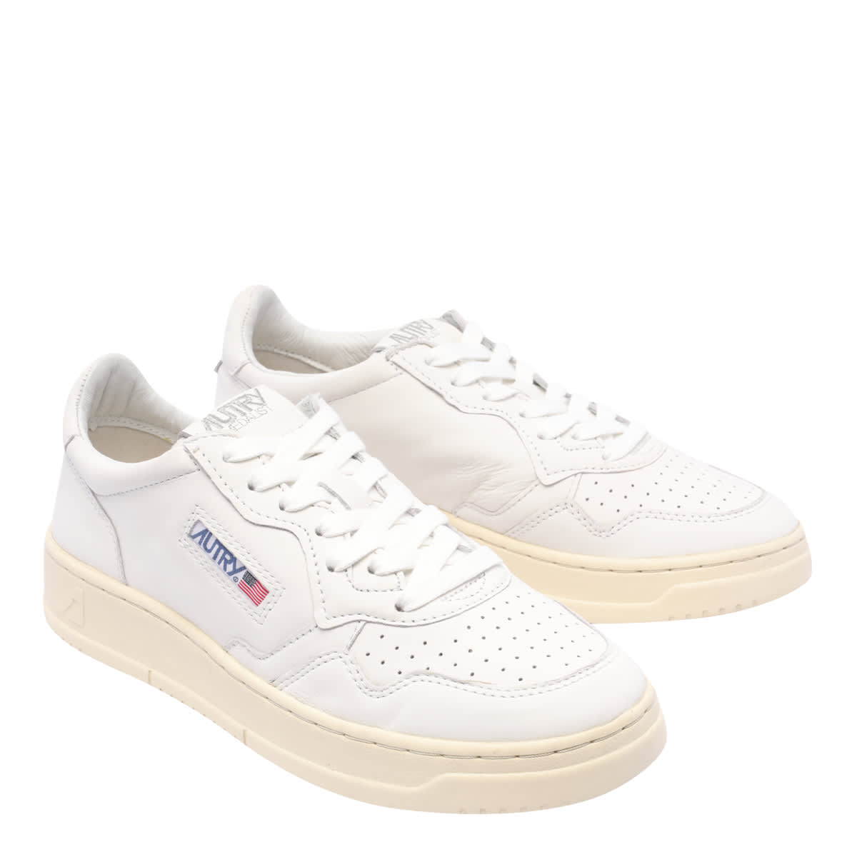 Shop Autry Medalist Low Sneakers Sneakers In White