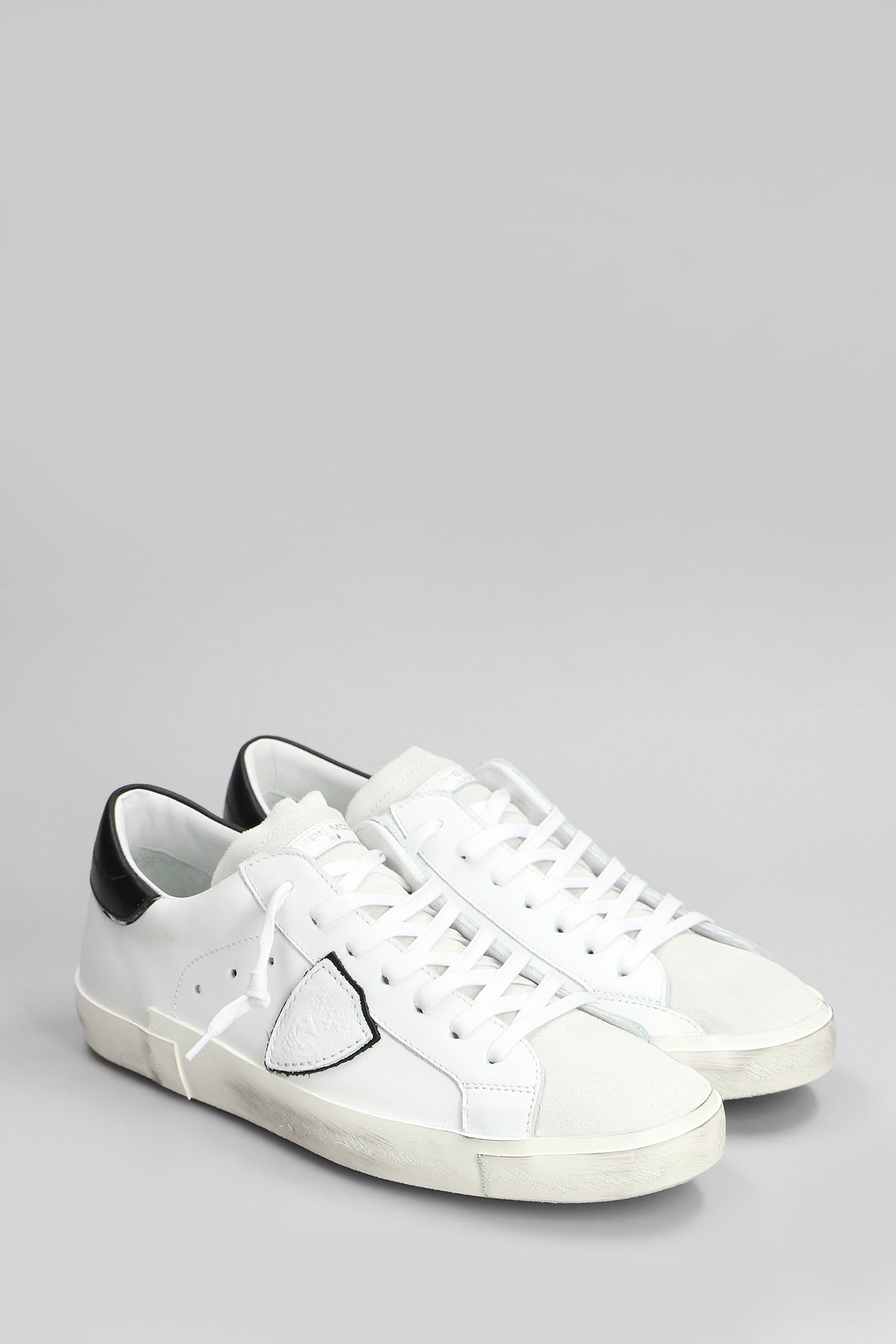 Philippe Model Prsx Low Sneakers In White Suede And Leather In White