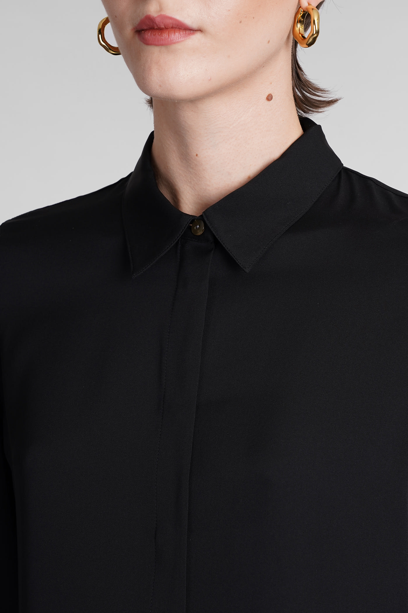 Shop Theory Classic Fitted Shirt Shirt In Black Silk