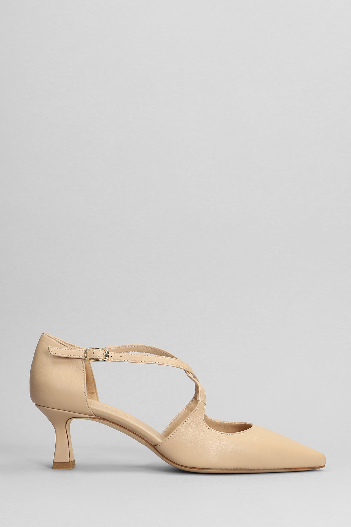 Pumps In Beige Leather
