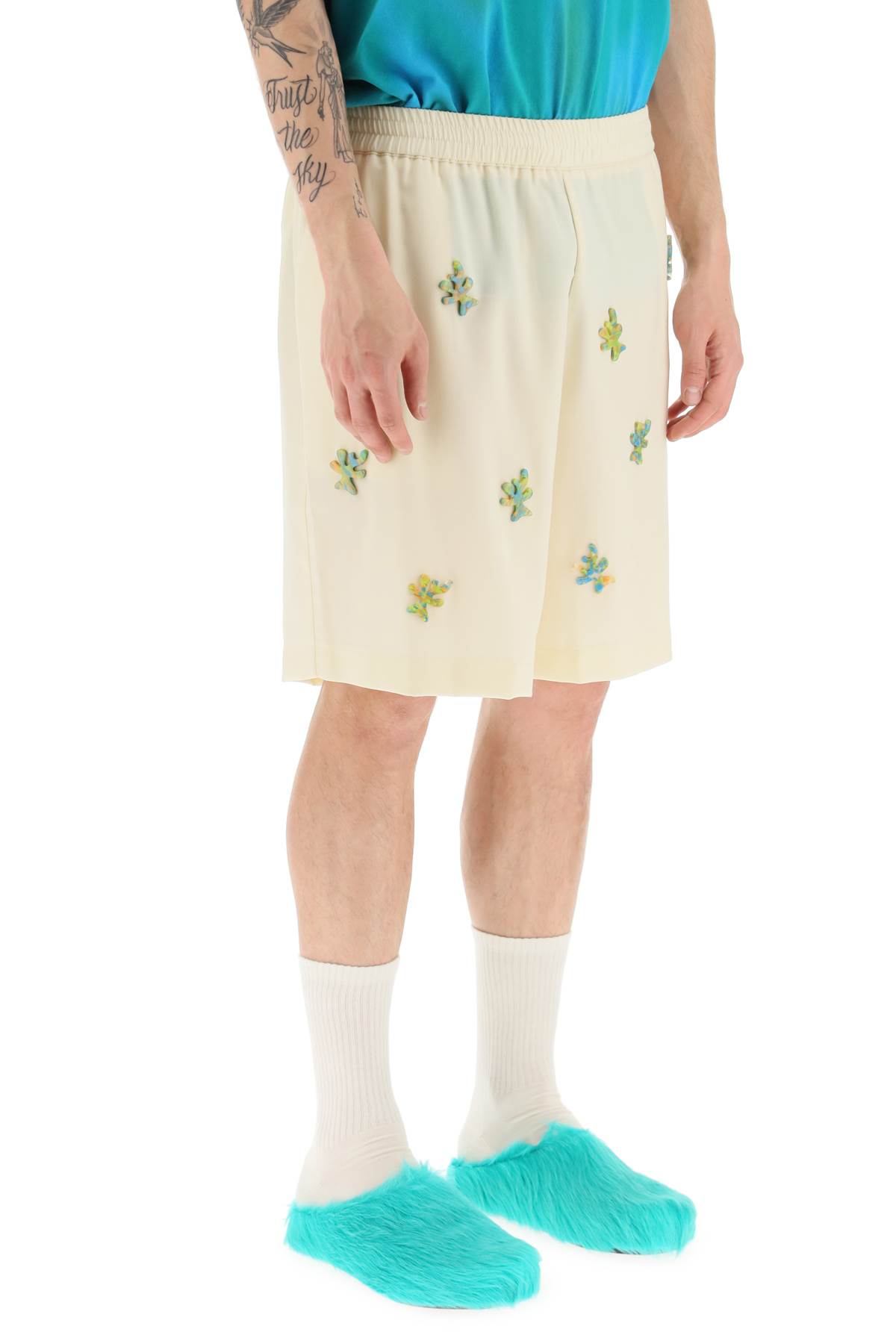 Shop Bonsai Applique Wool Shorts In Ivory (white)