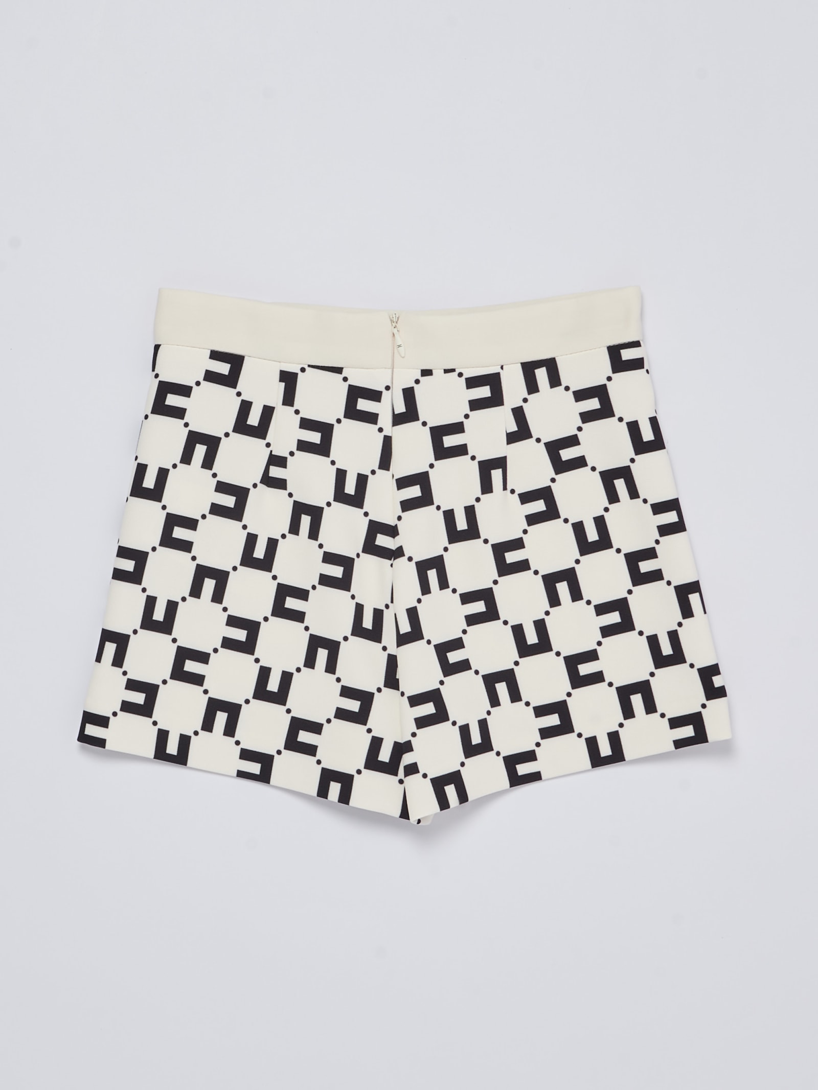 Shop Elisabetta Franchi Shorts Shorts In Burro-nero