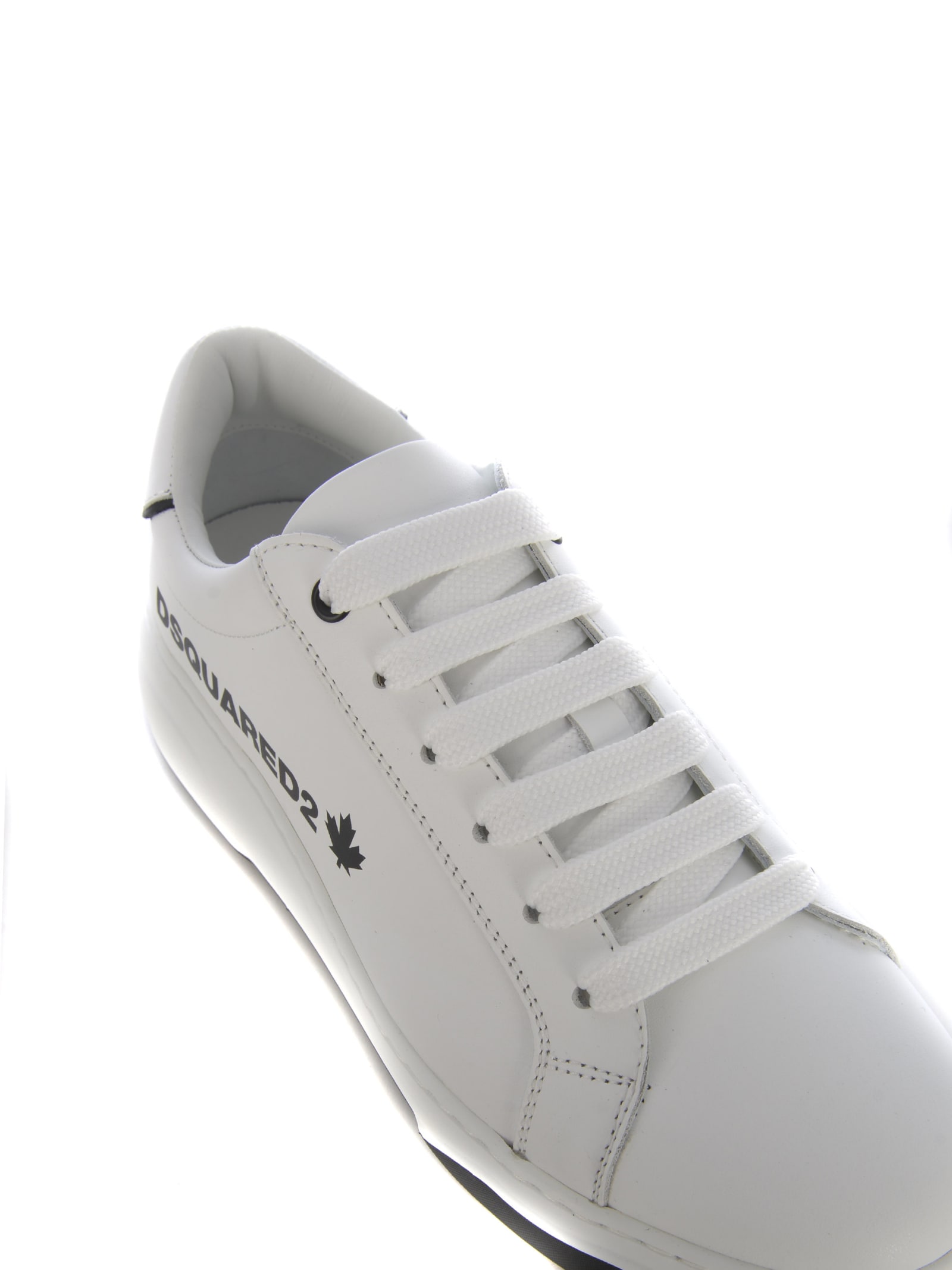 Shop Dsquared2 Sneakers  Bumper In Leather In Bianco
