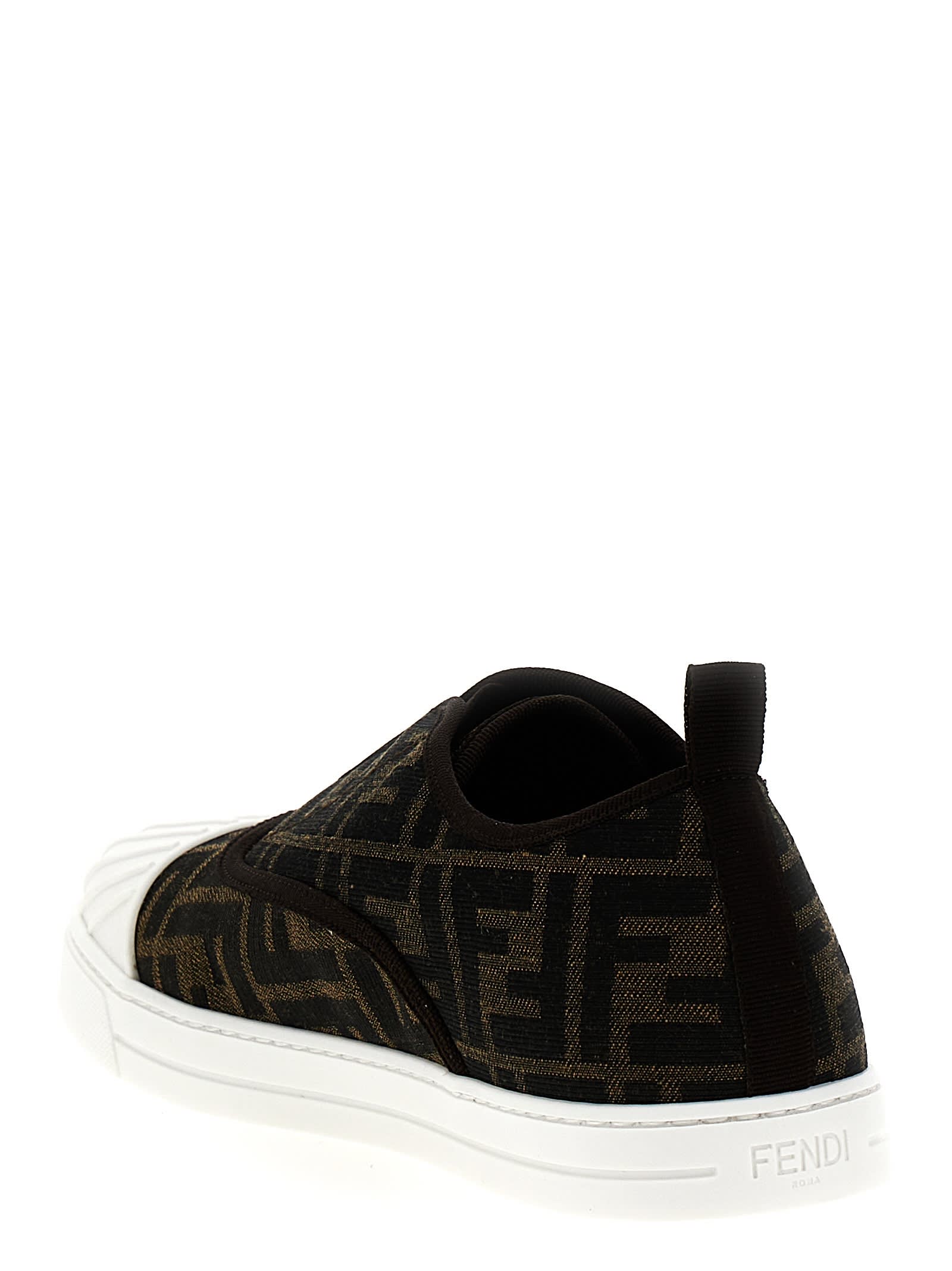 Shop Fendi Junior Sneakers