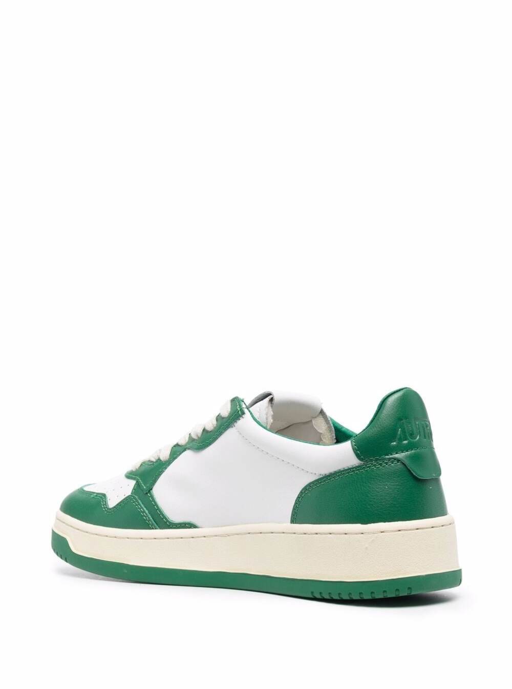 Shop Autry Medalist Low White And Green Low-top Sneaker In Leather Man