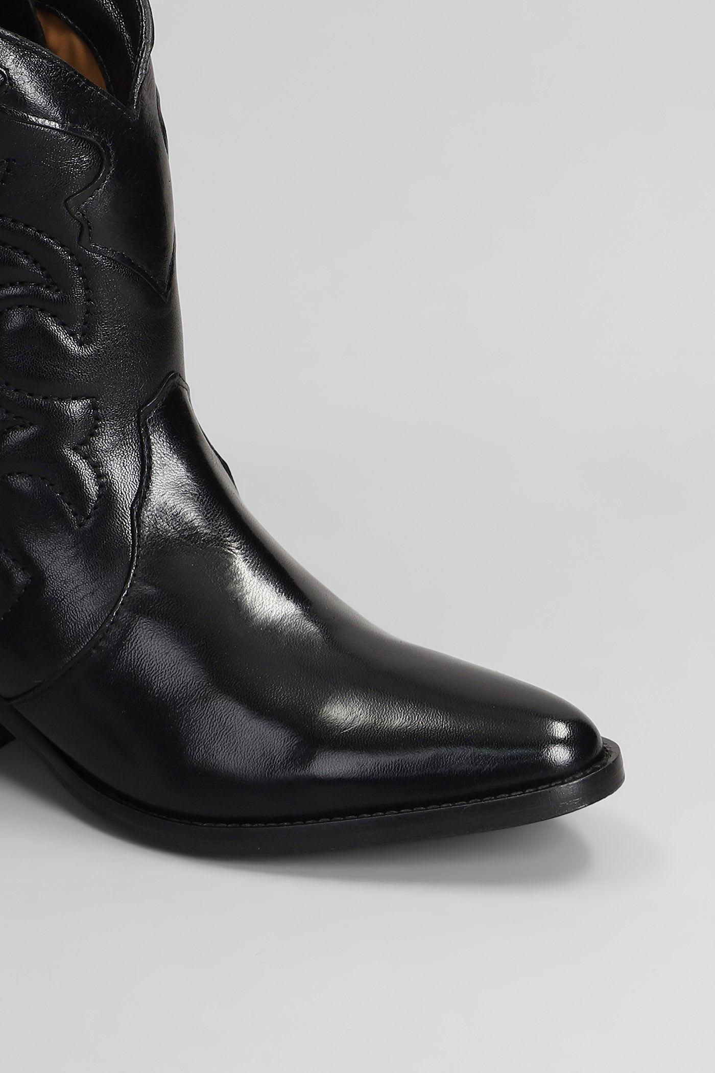 Julie Dee Texan Ankle Boots In Black Leather