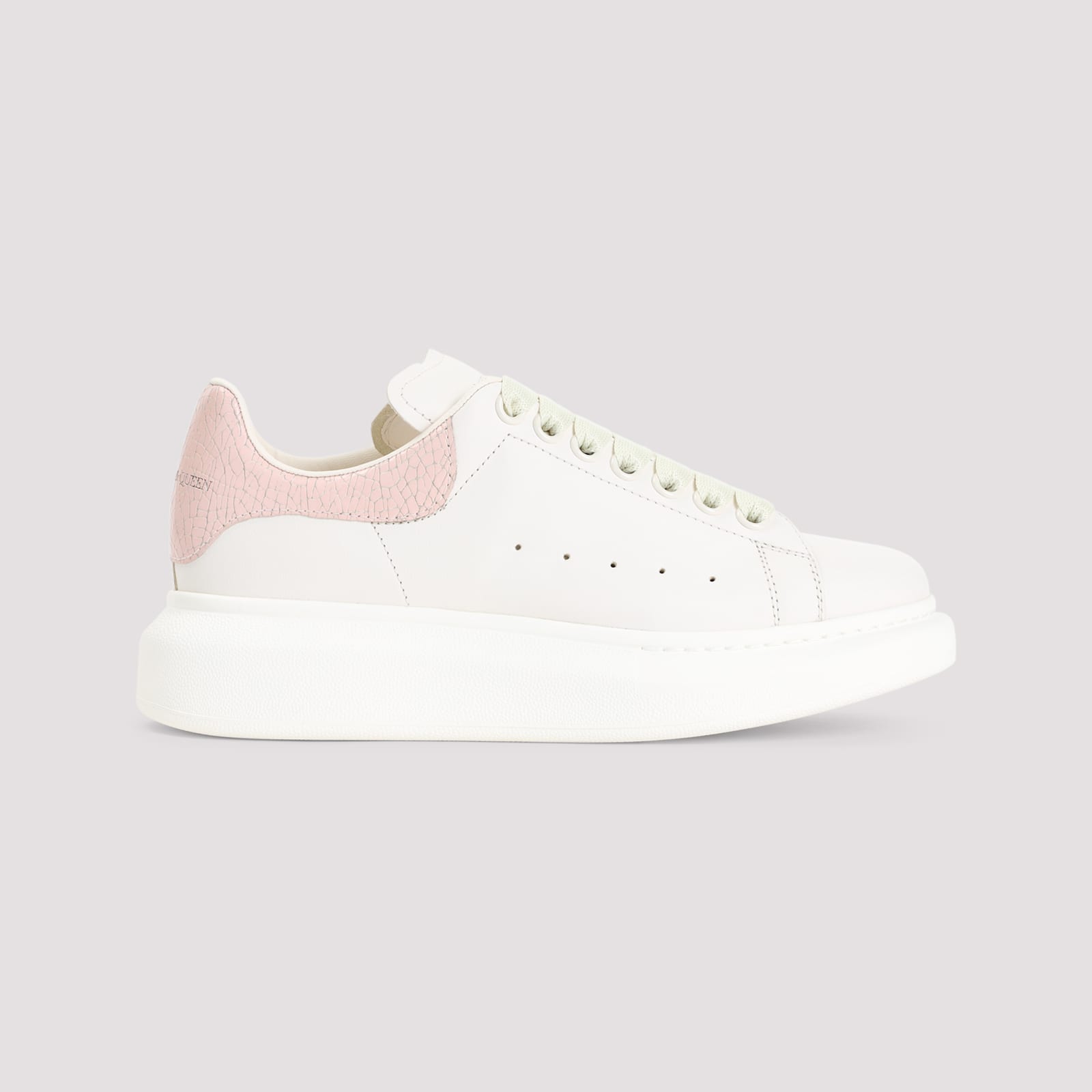 Alexander Mcqueen Leather Sneakers In Off White/pink