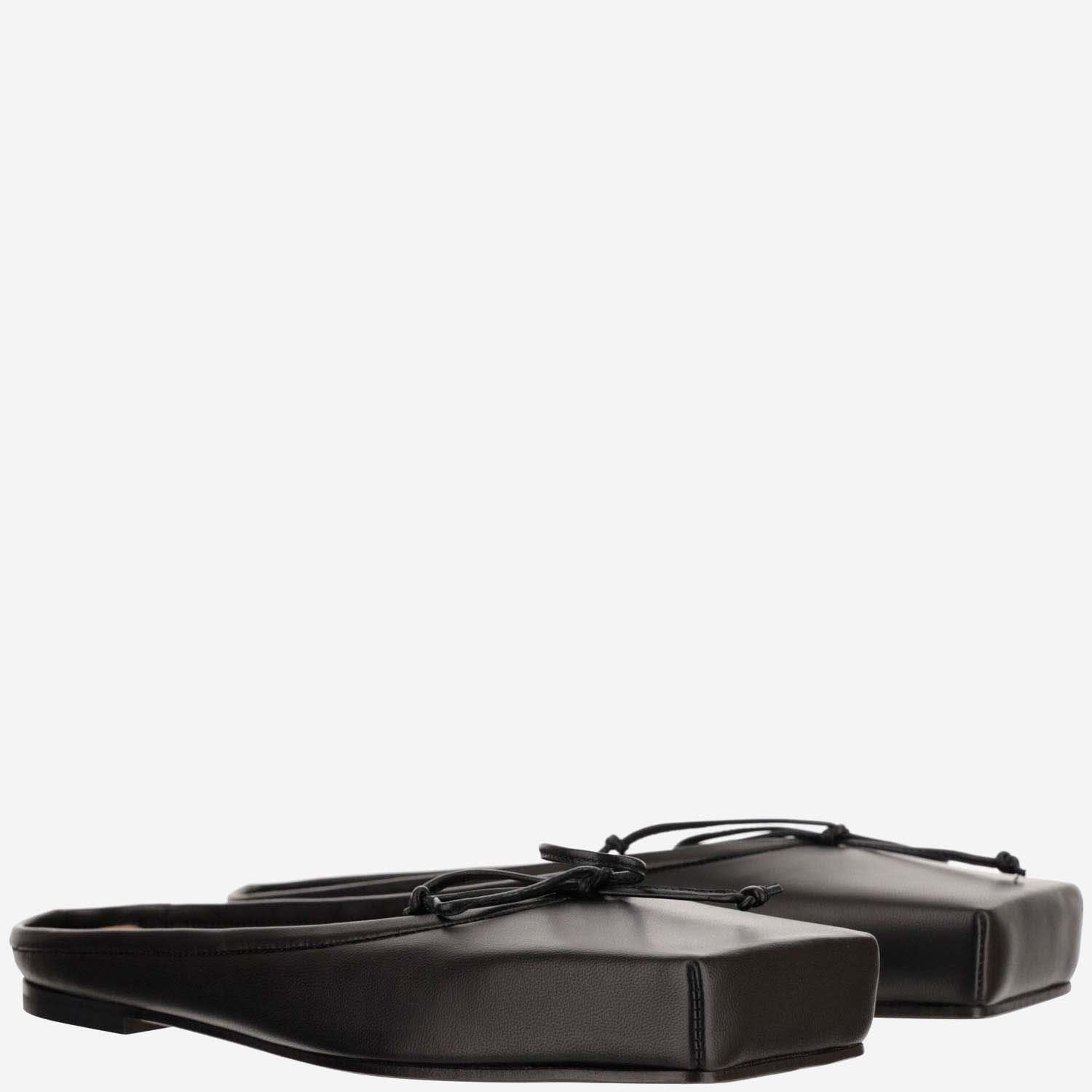 Jacquemus Les Mules Plates Leather Ballet Flat In Black
