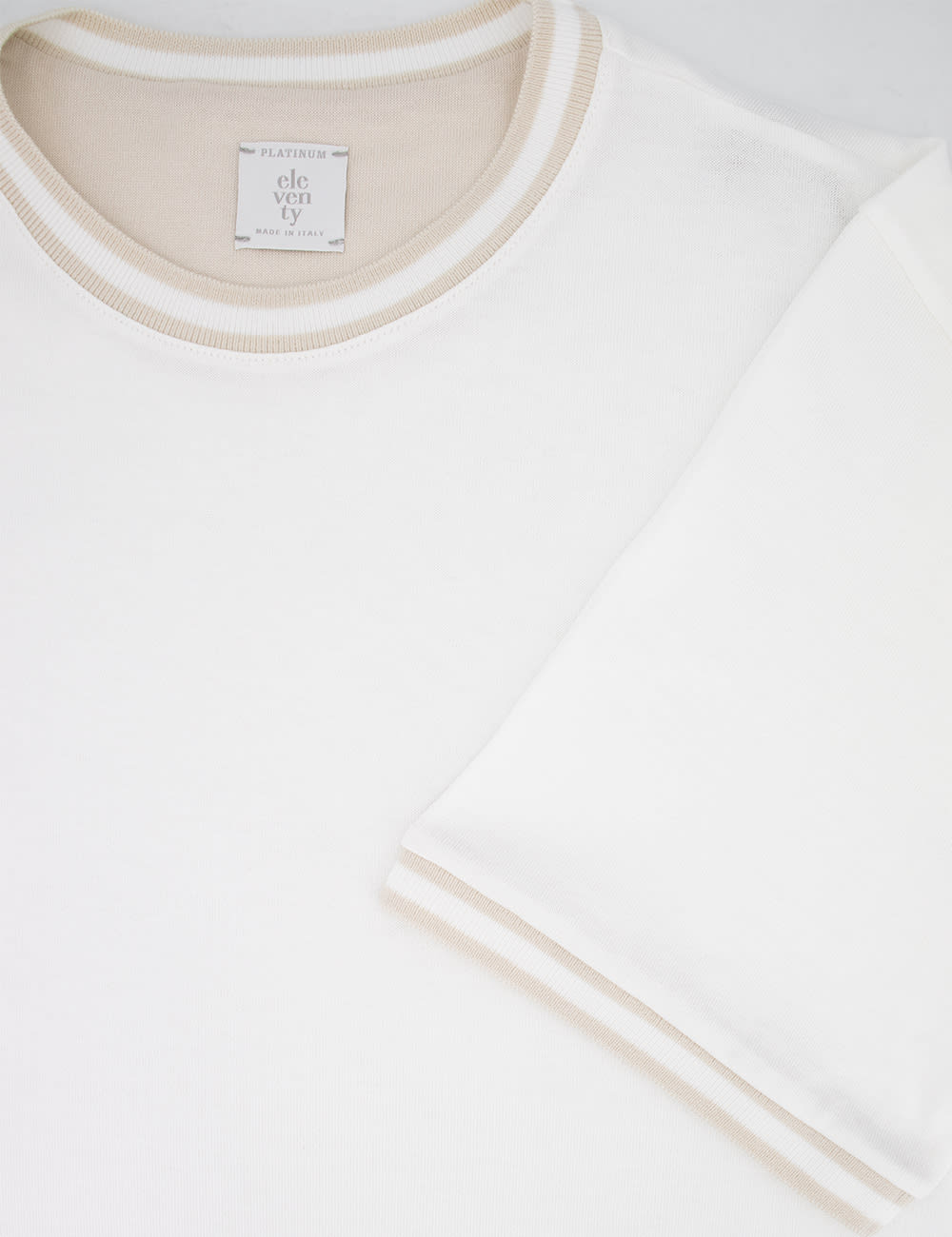 Eleventy T-shirt In White