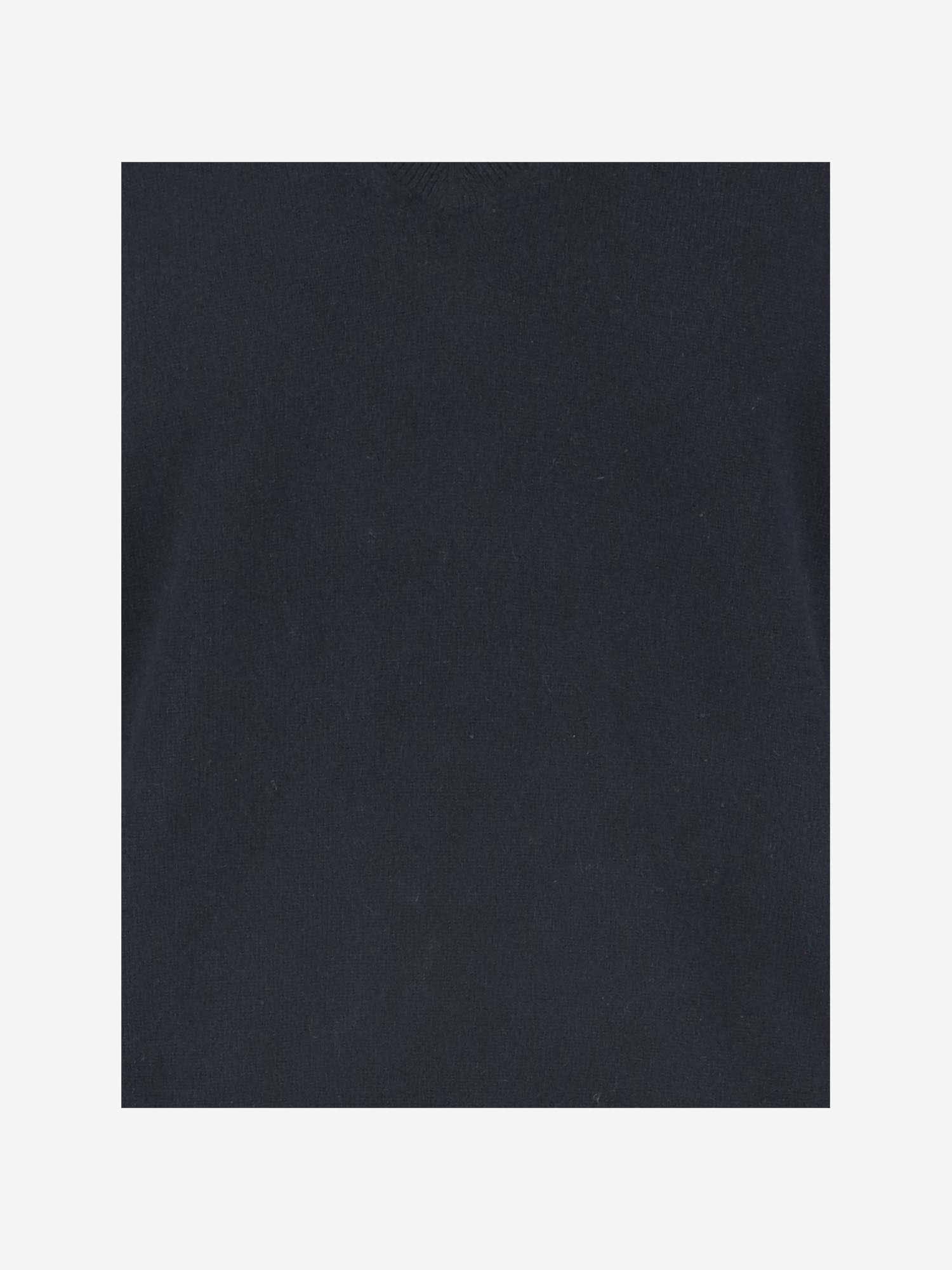 Vince Weekend V-neck Cashmere Pullover Sweater In Blue