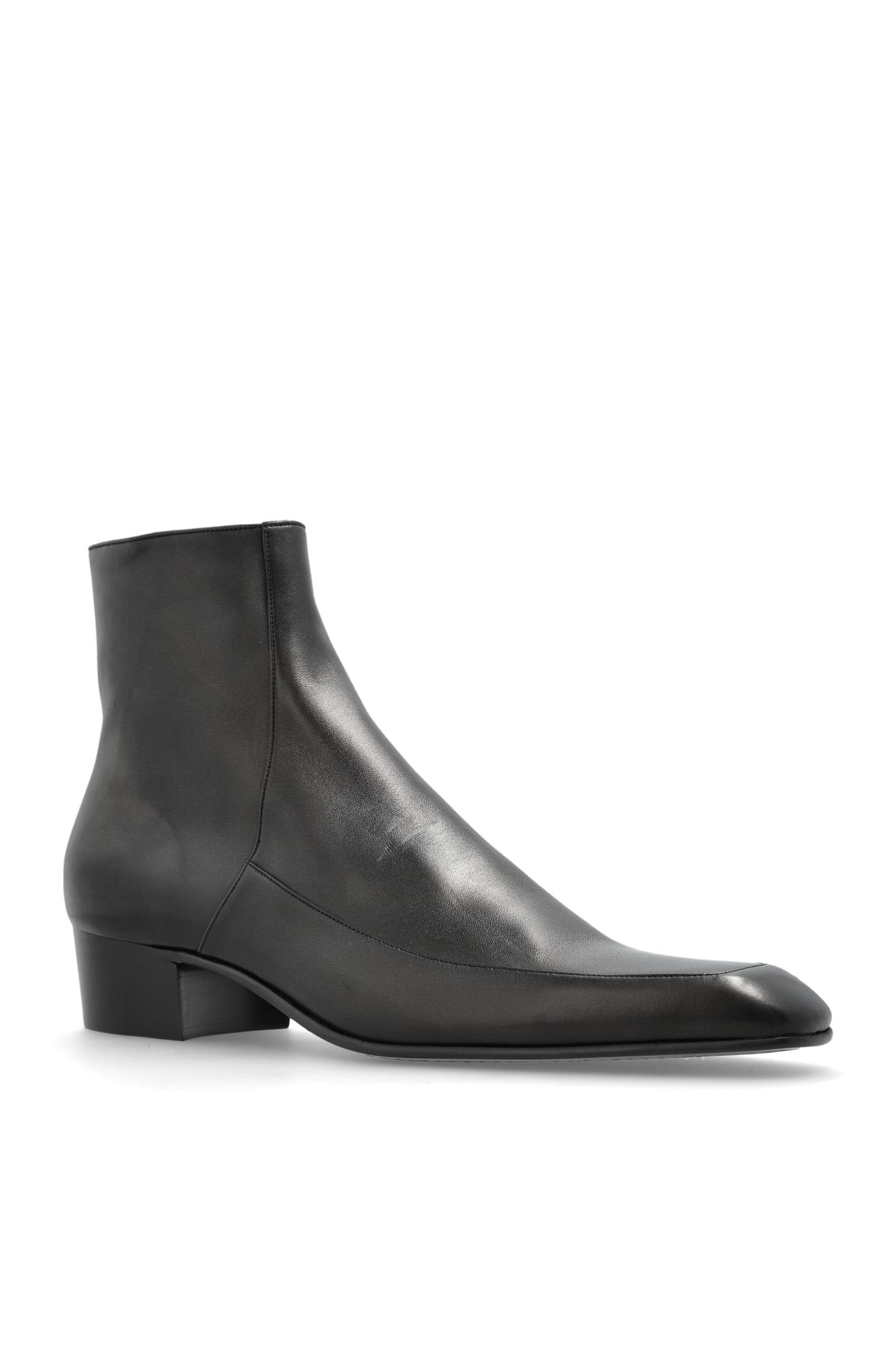 Saint Laurent Ozil Leather Ankle Boots In Black