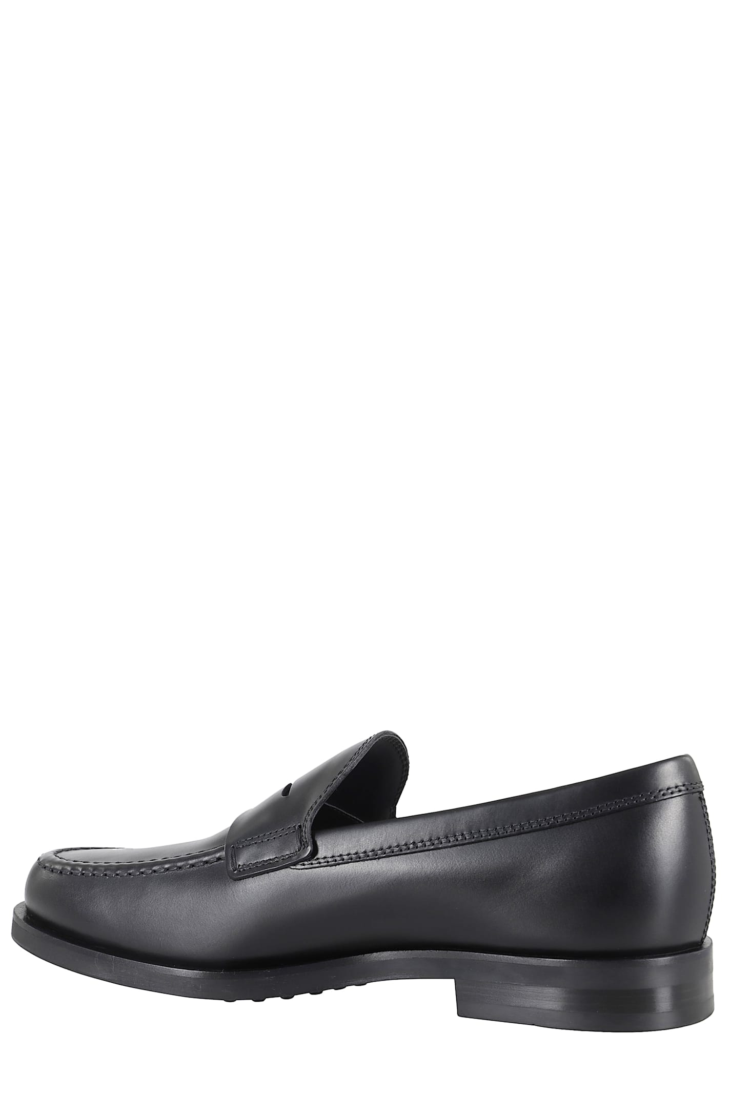 Tod's Smooth Leather Moccasin Loafers With Subtle Stitching In Multi