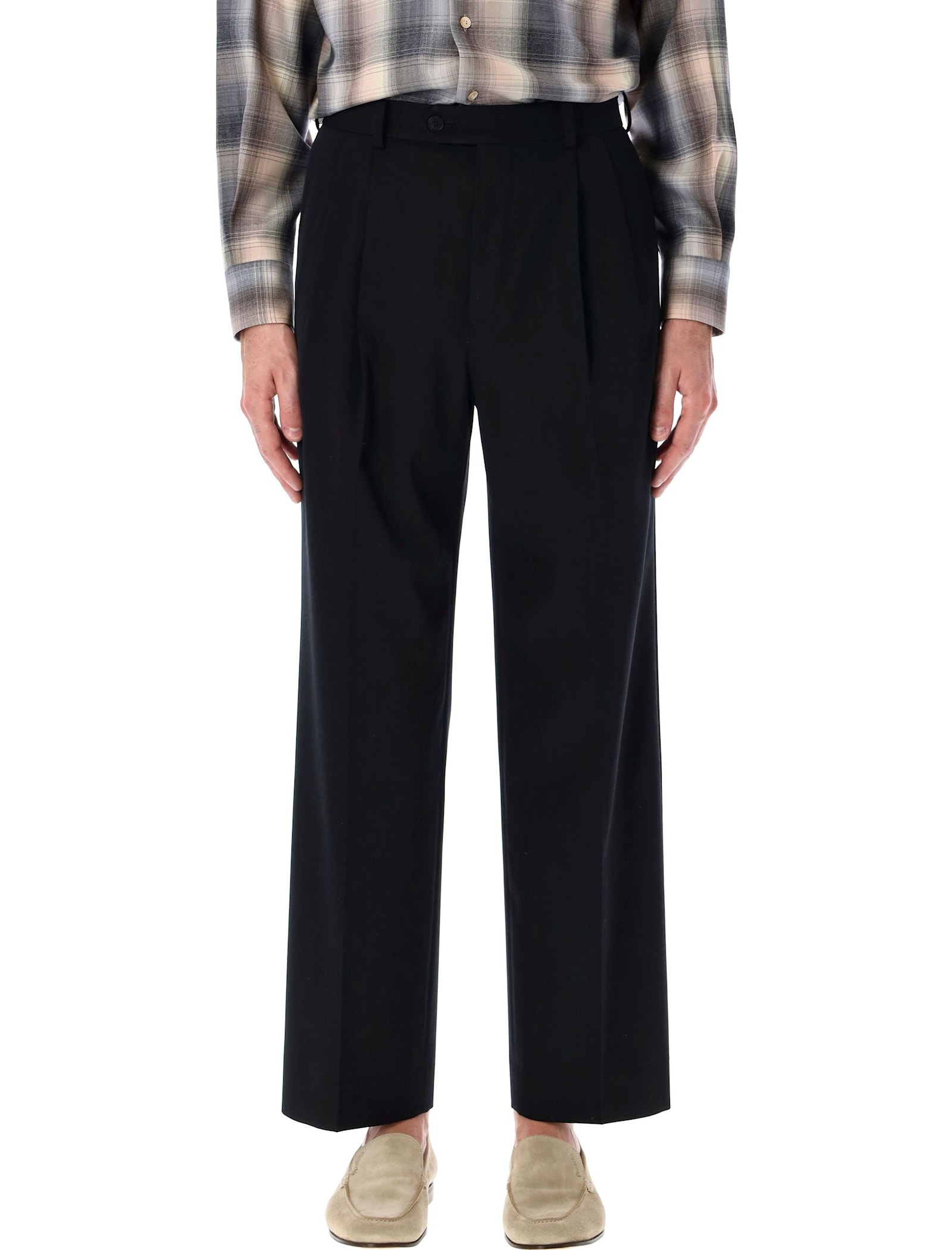 Shop Auralee Light Wool Max Gabardine Two-tuck Slacks In Top Black