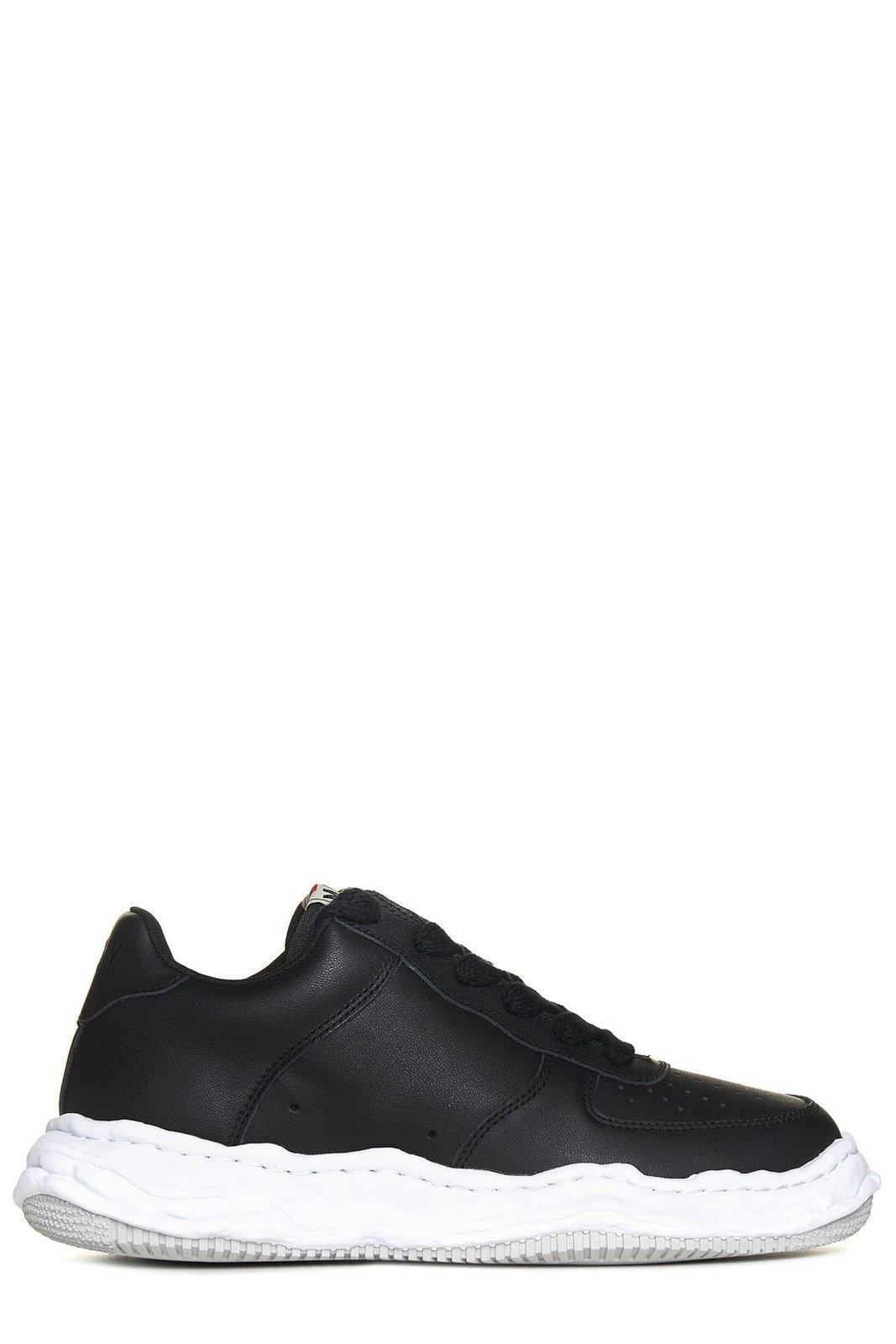 Wayne Original Lace-up Sneakers