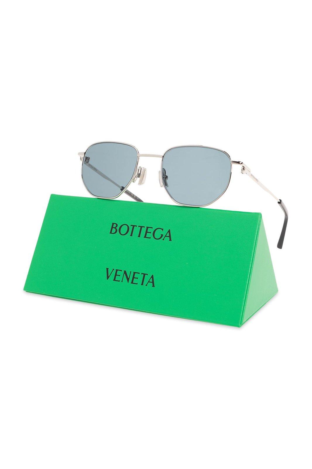 Shop Bottega Veneta Eyewear Round-frame Sunglasses In Silver Grenn