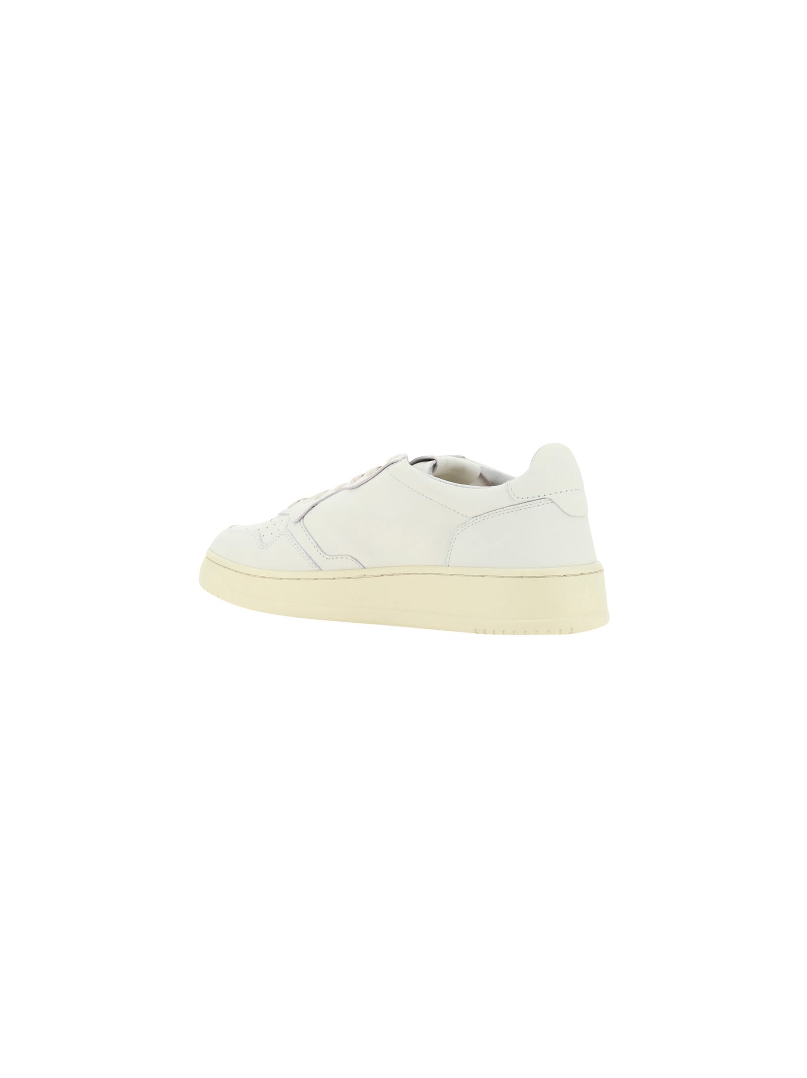 Shop Autry Low 01 Sneakers In White