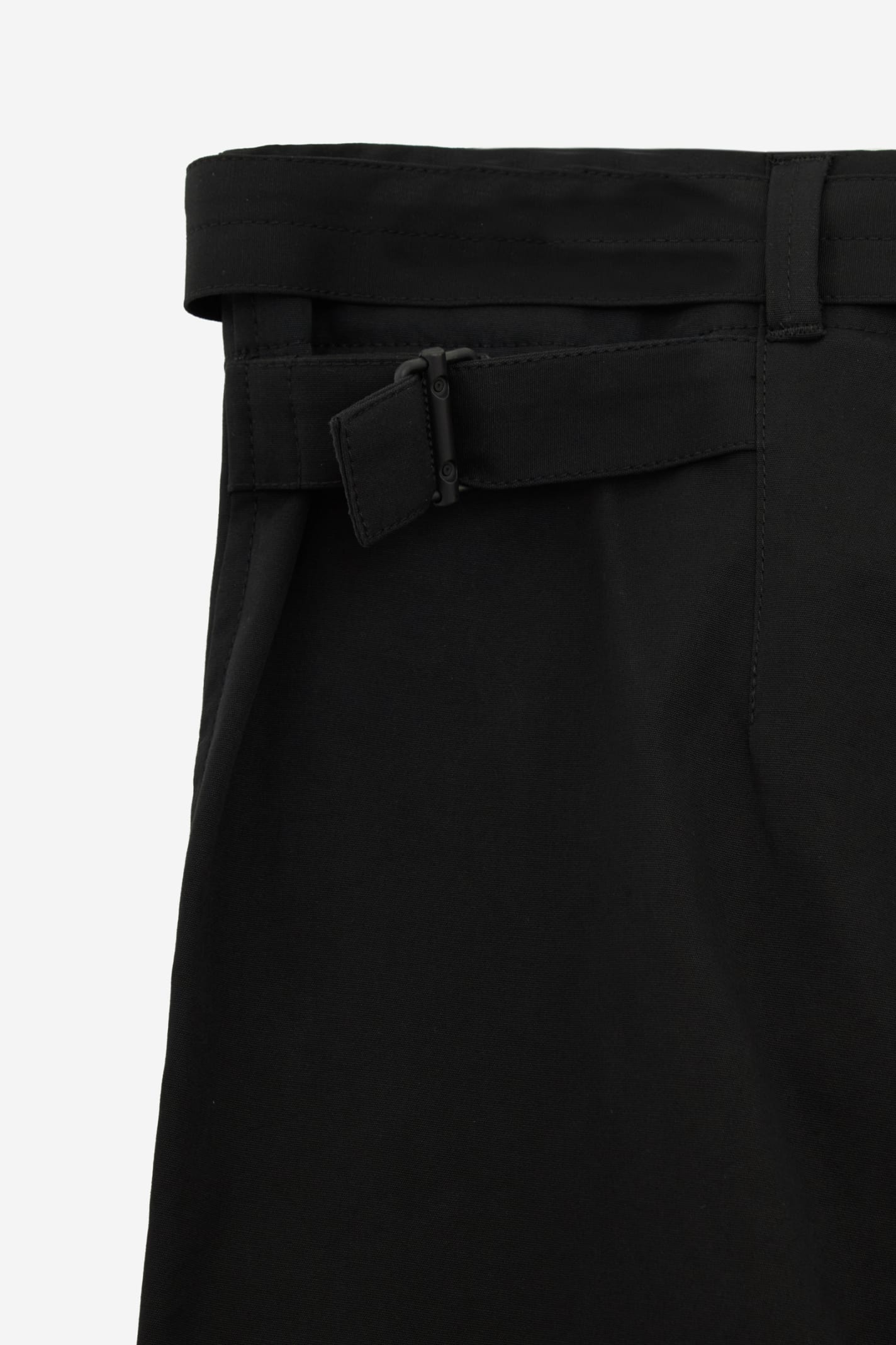 Shop Lemaire Belted Carrot Pants In Black