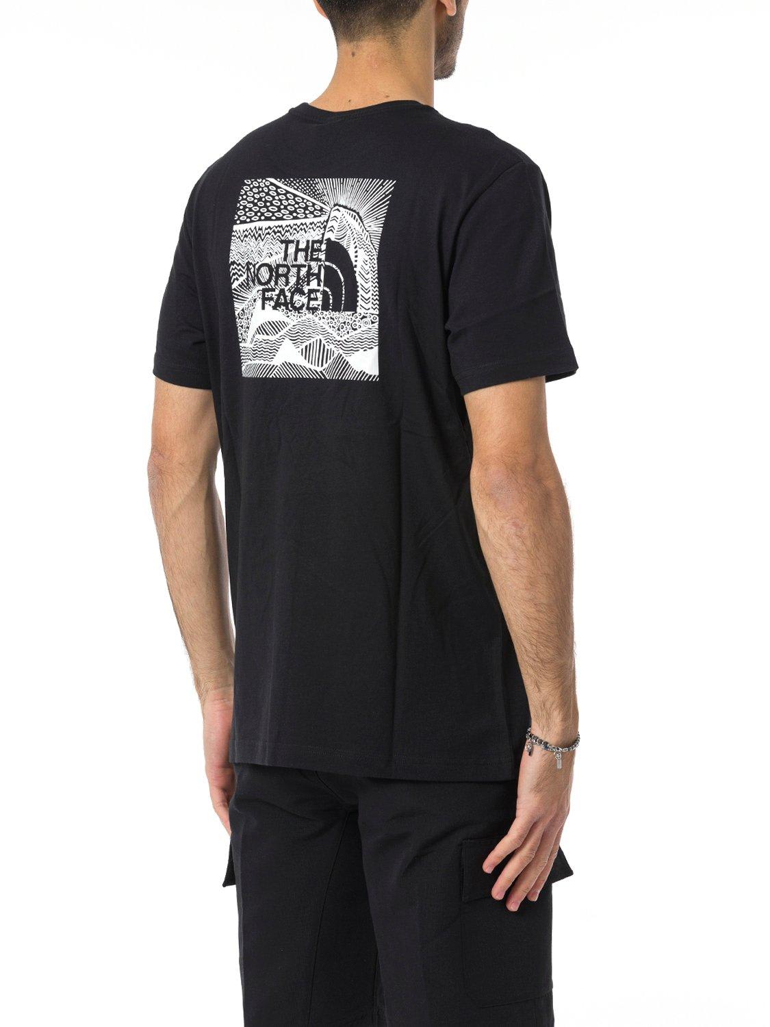 Shop The North Face Logo Printed Crewneck T-shirt In Black