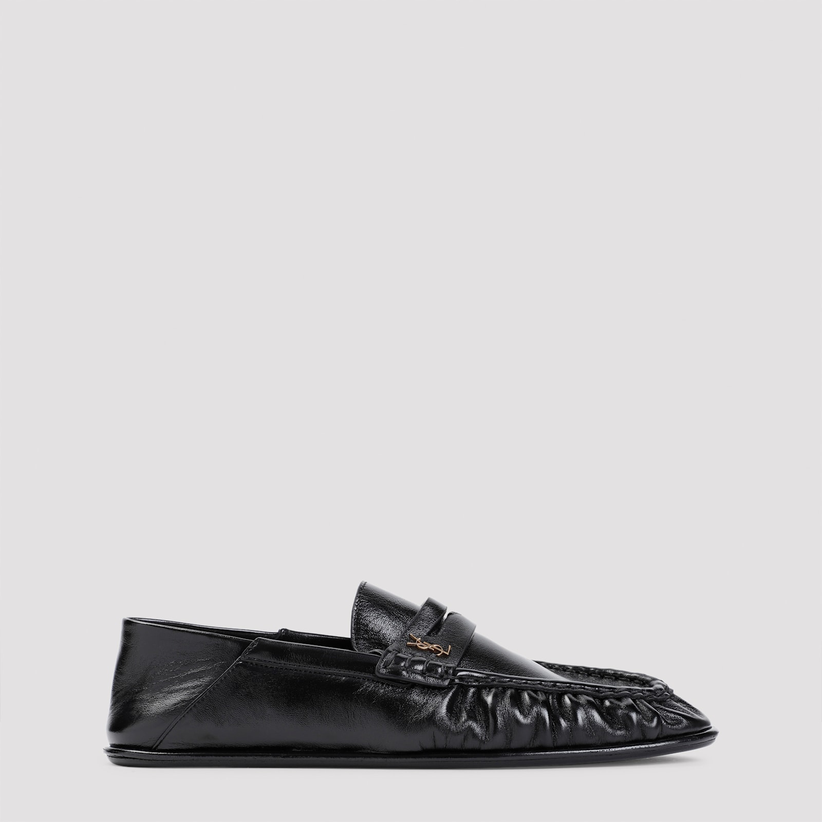 Shop Saint Laurent Le Loafer 00 Loafers In Nero