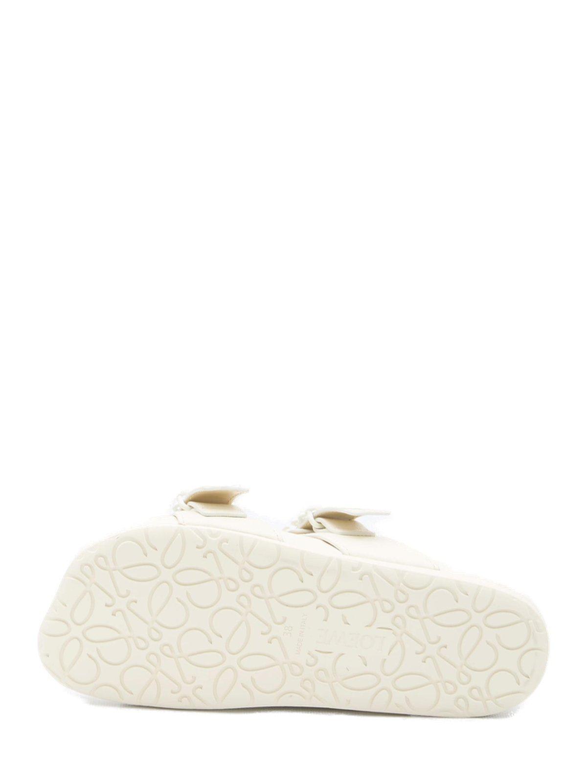 Shop Loewe Logo-plaque Slip-on Sandals In Anthurium White