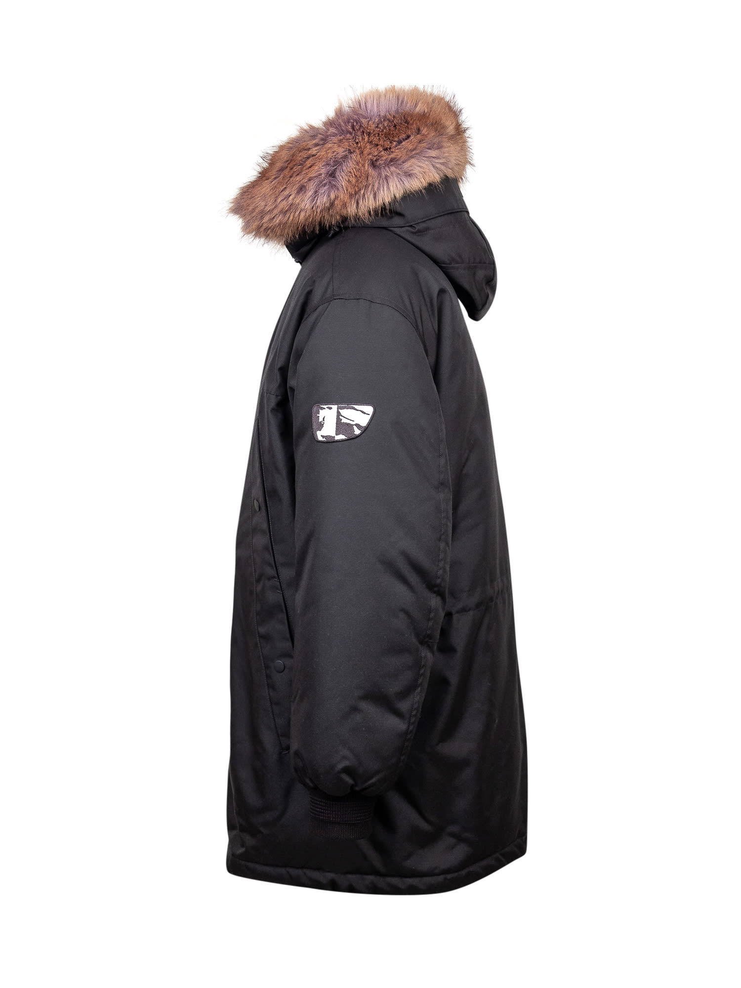 Shop Burberry Au24 Parka In Black