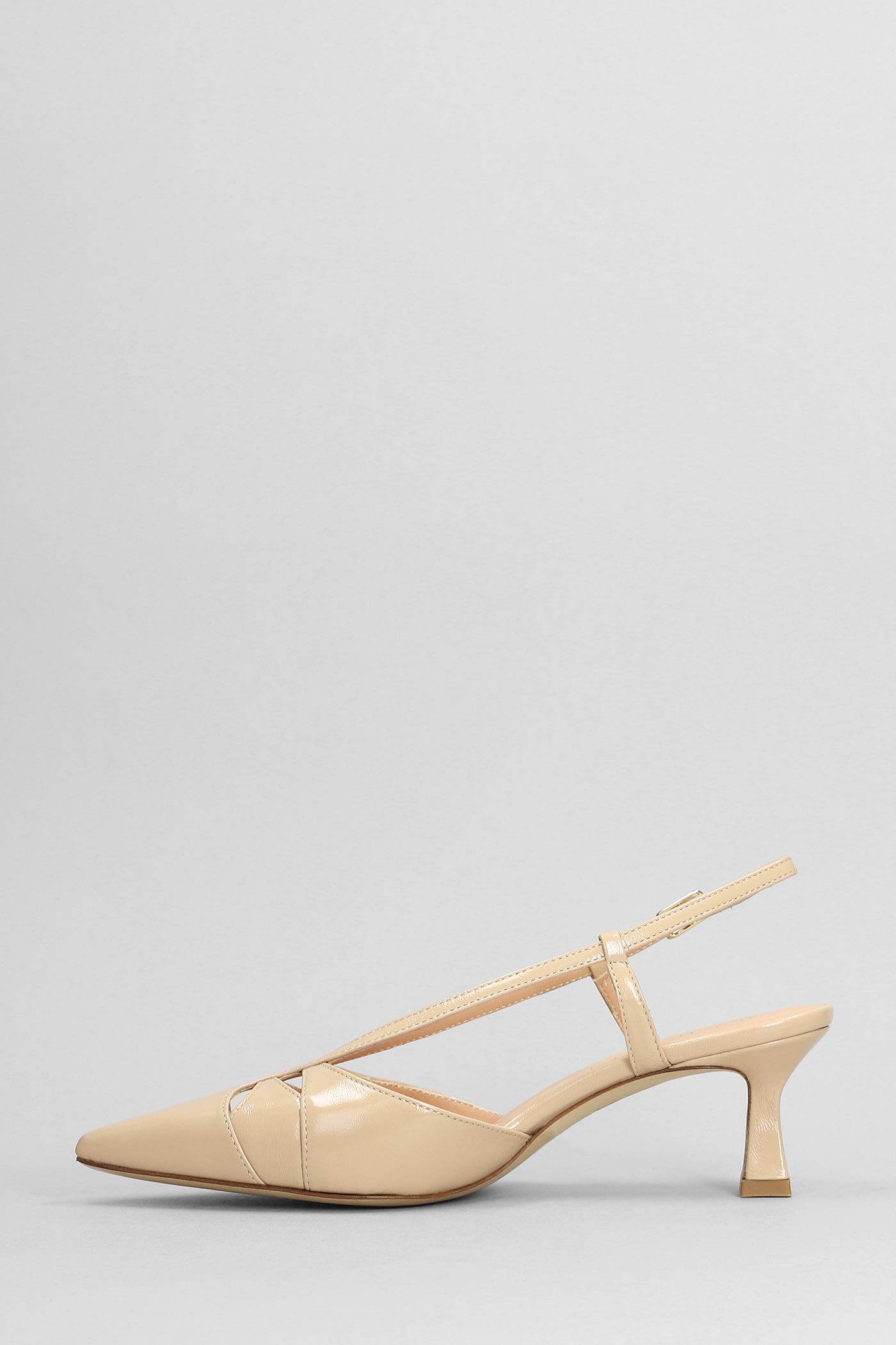 Julie Dee Pumps In Powder Leather In Powder