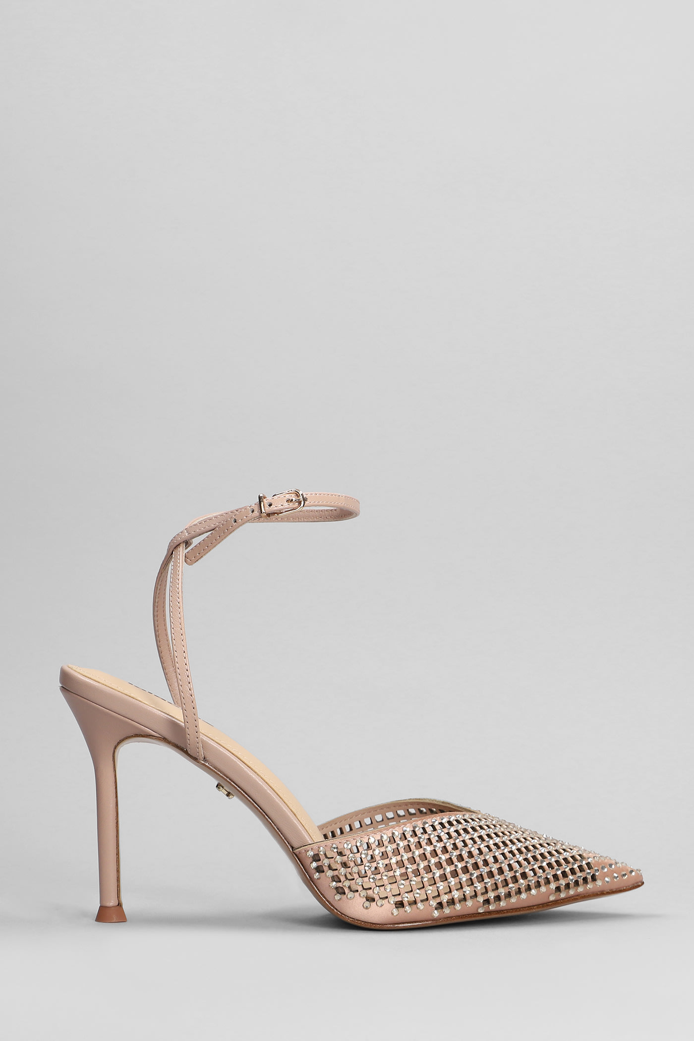 Naomi Pumps In Powder Leather