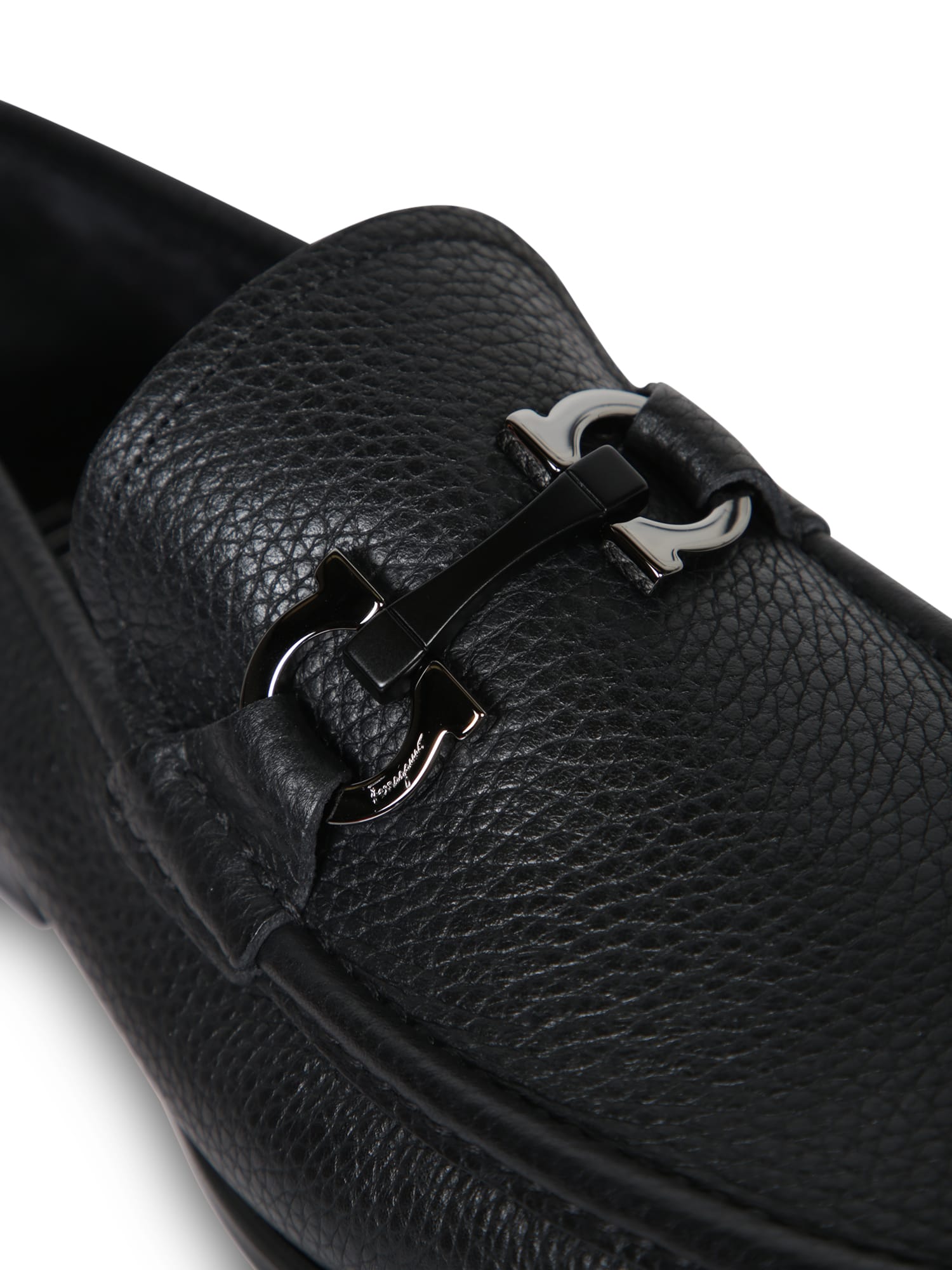 Ferragamo Grained Leather Gancini Loafers In Black