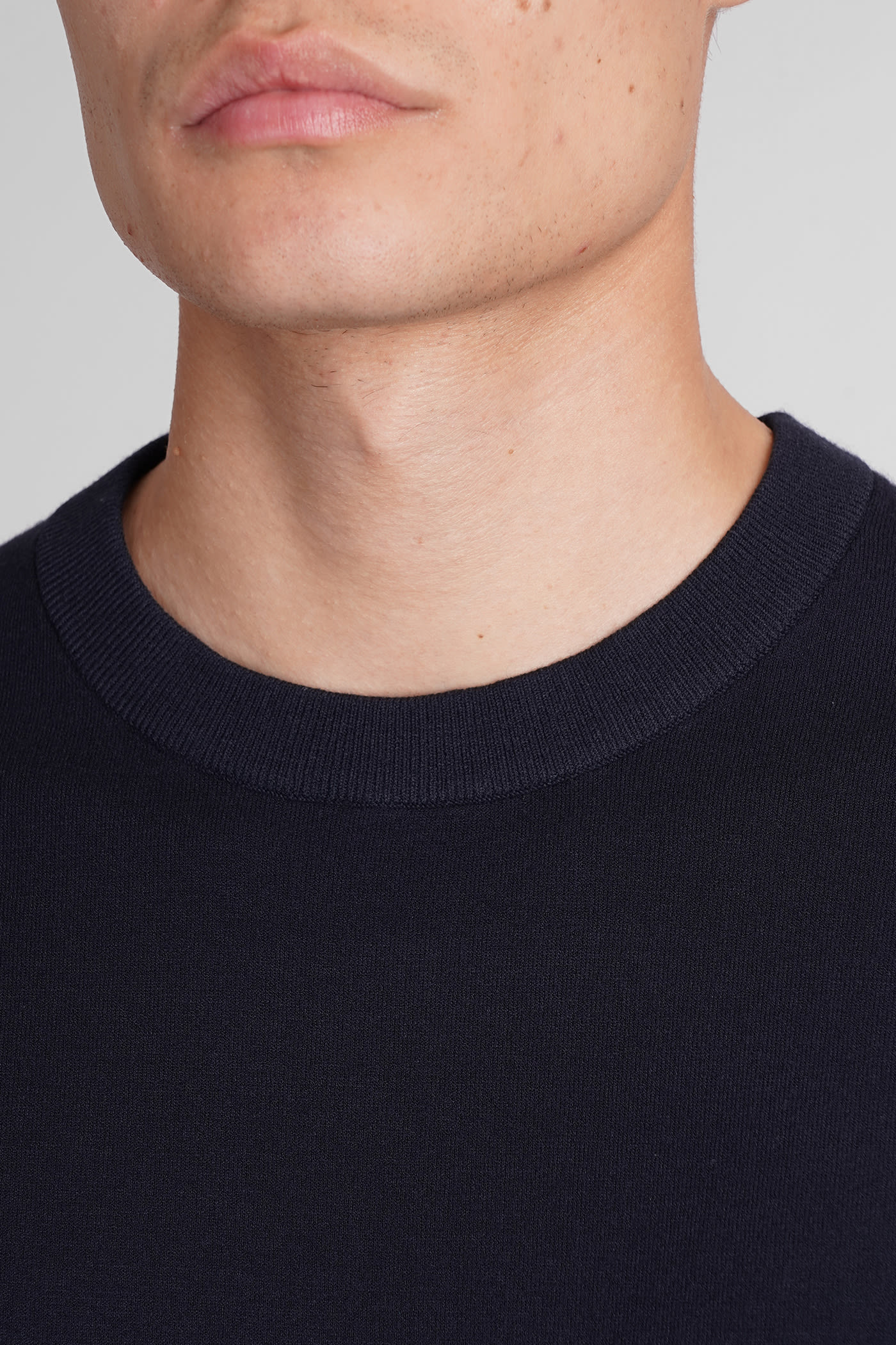 Shop Theory T-shirt In Blue Viscose