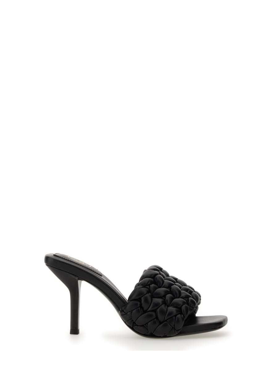 Serena Sandal.