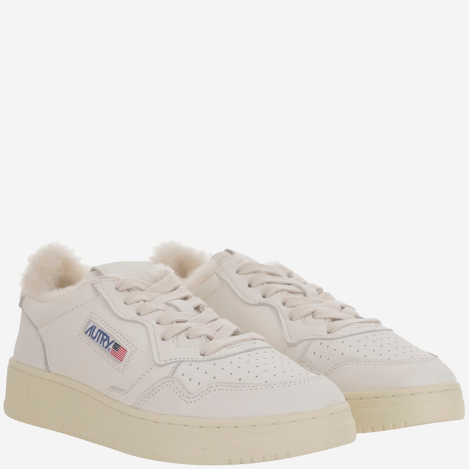 Autry Medalist Low Sneakers In White