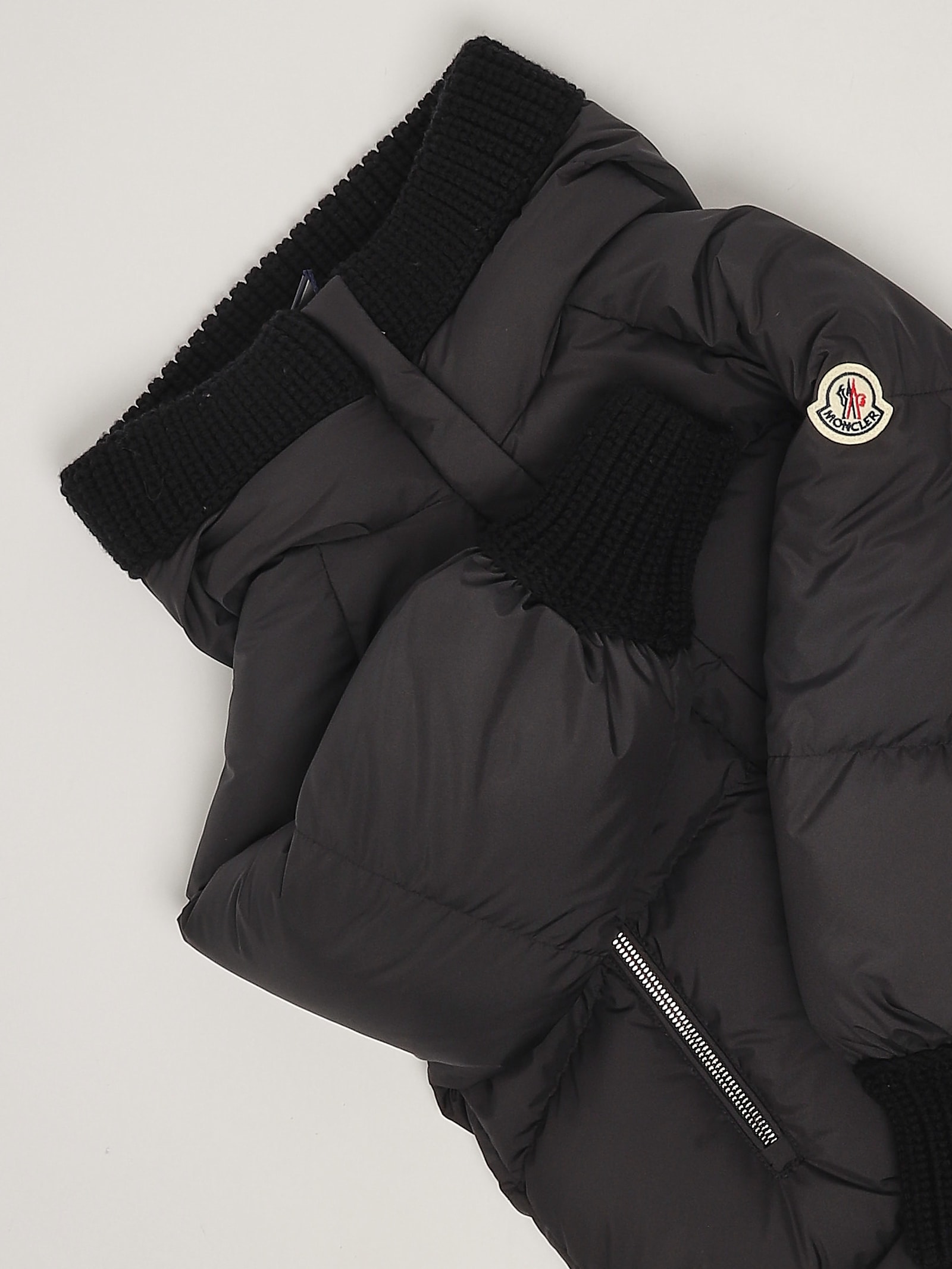 Shop Moncler Ronda Down Jacket In Nero