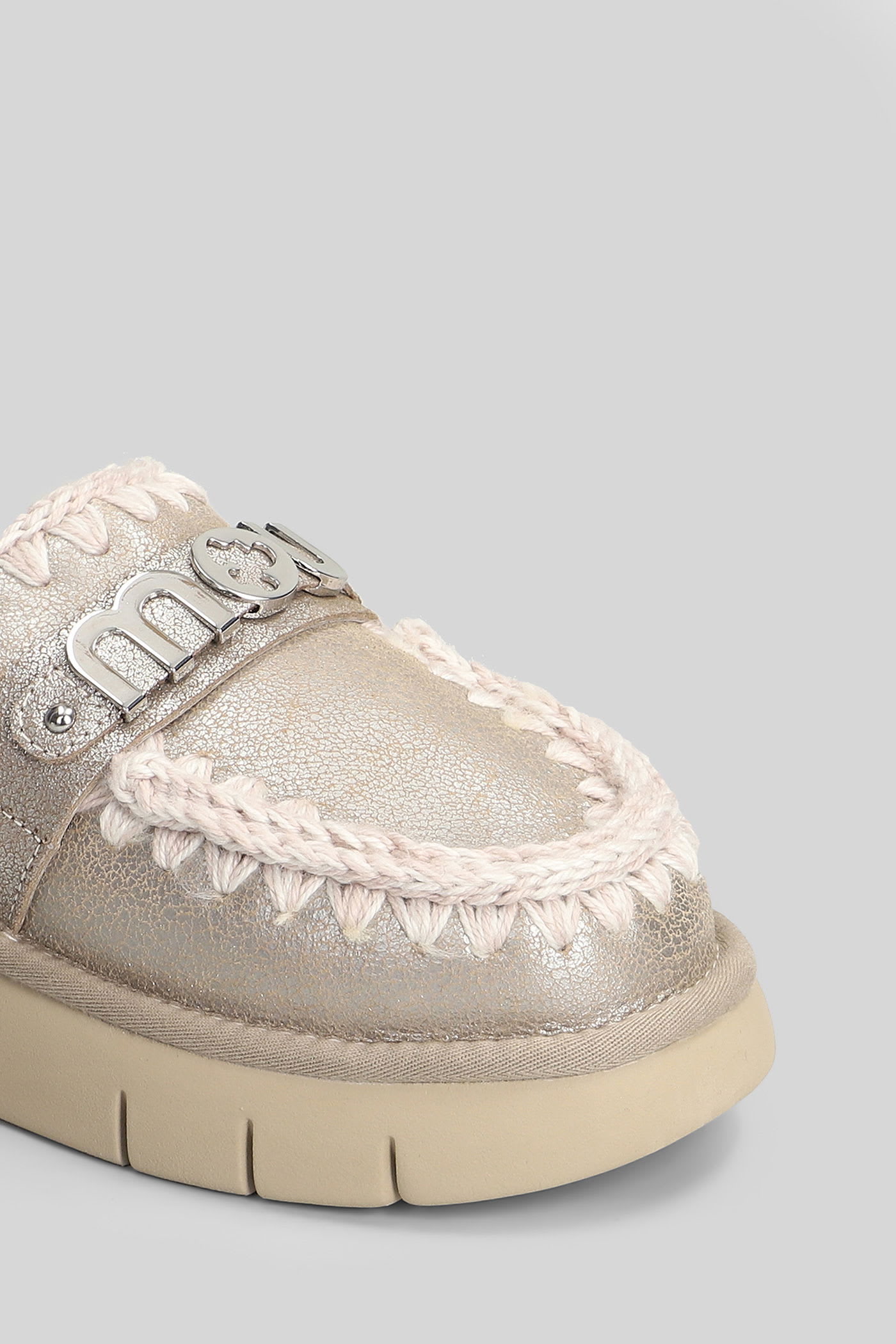 Mou Bounce Clog In Laminated Sheepskin Stone Color In Gray