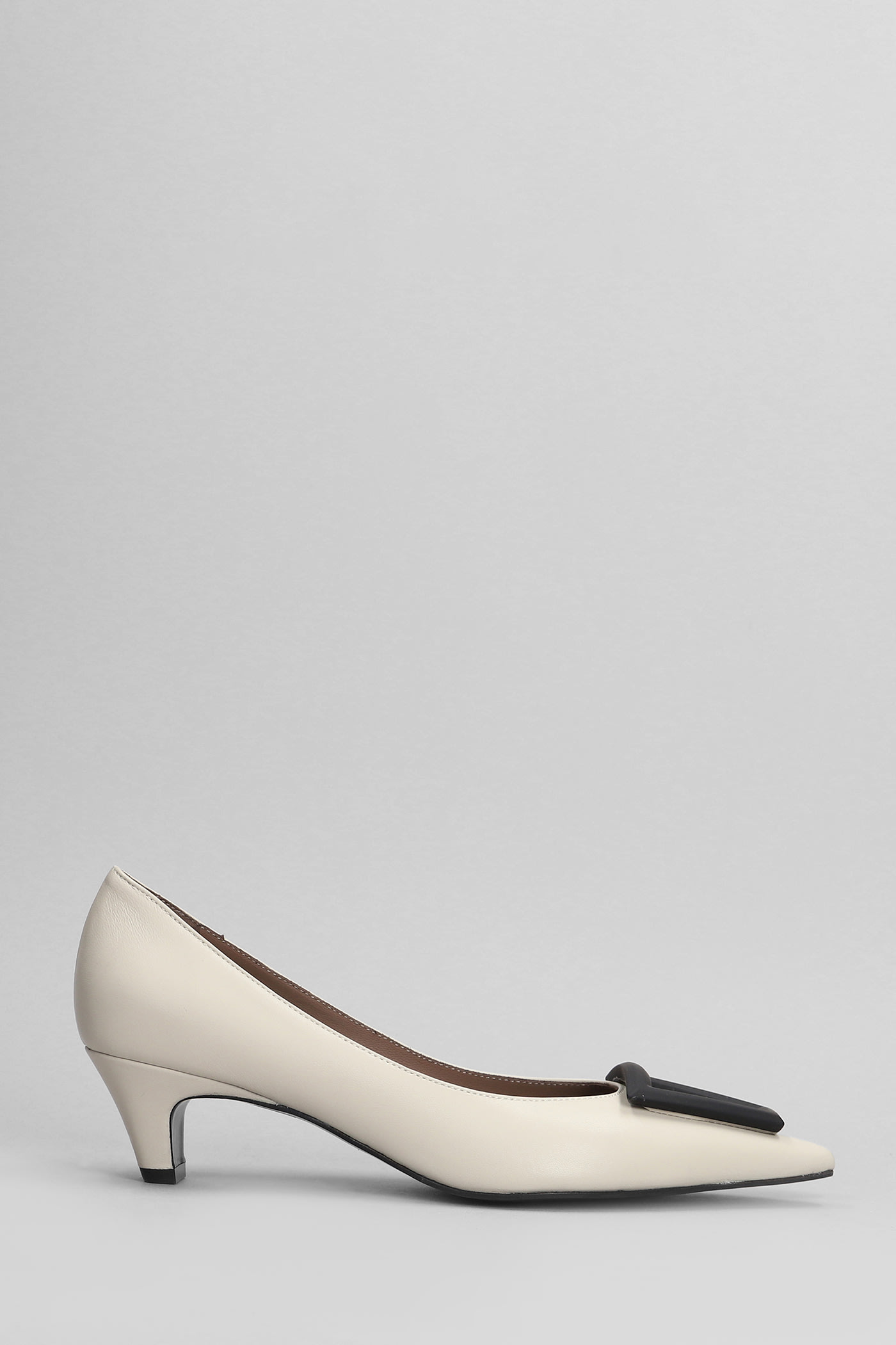 Shop Roberto Festa Moon Pumps In Beige Leather