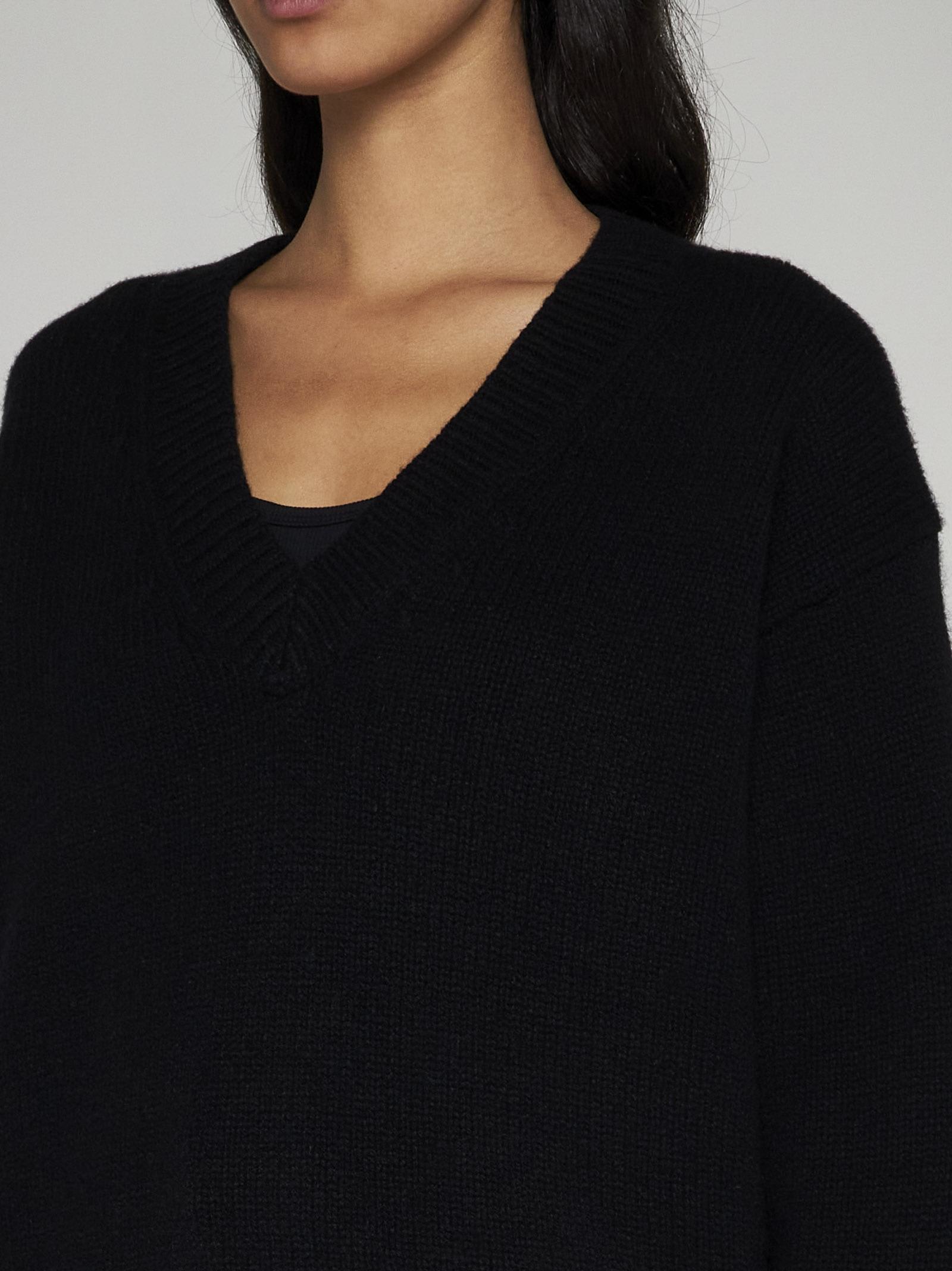 Shop Totême Wool And Cashmere Sweater In 001 Black