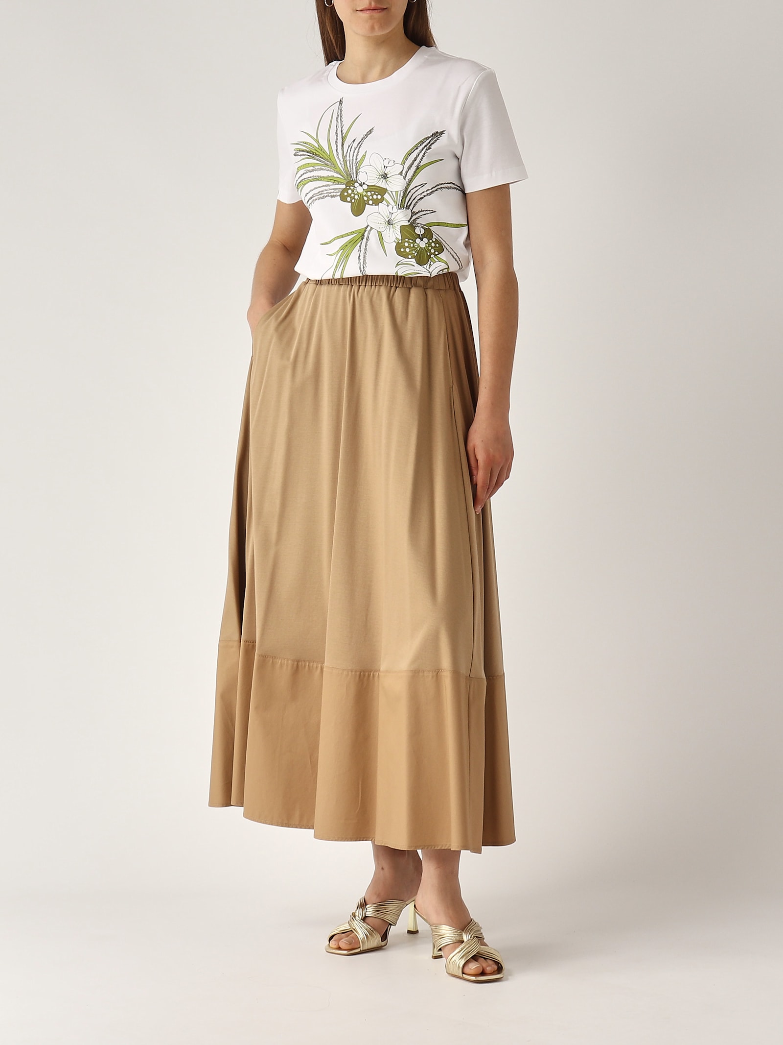 Max Mara Short-sleeved T-shirt In Bianco Fiori
