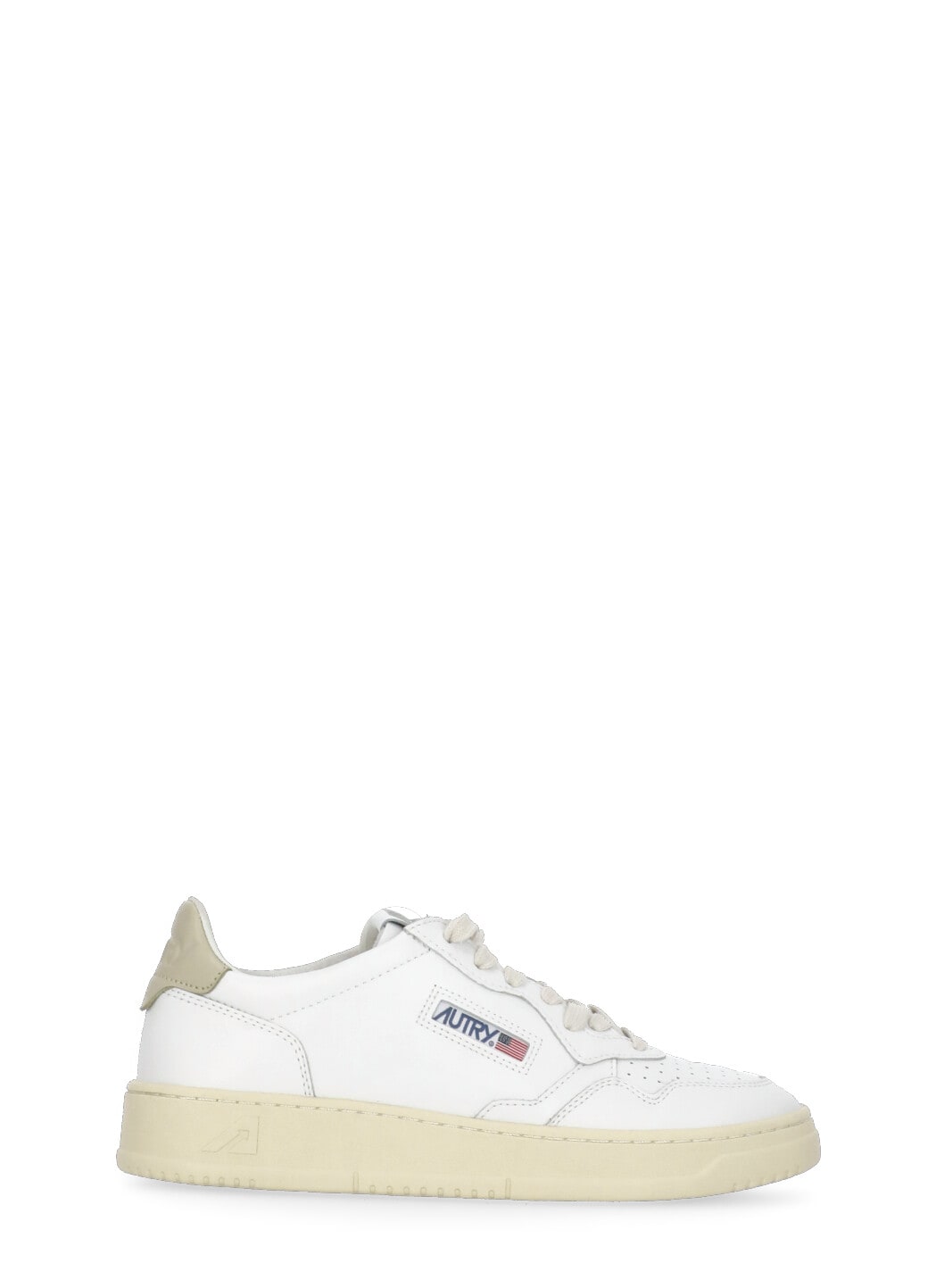 Autry 'medalist' White Low Top Sneakers With Contrasting Heel Tab In White