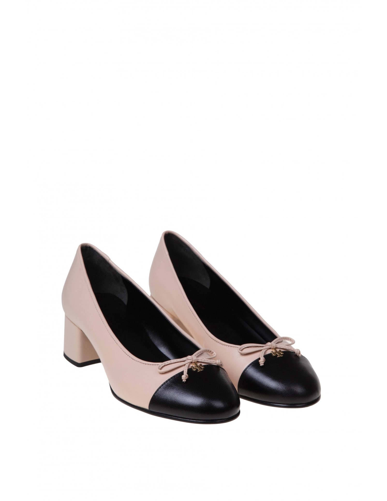 Shop Tory Burch Pump Cap-toe In Leather With Bow In Black/rose