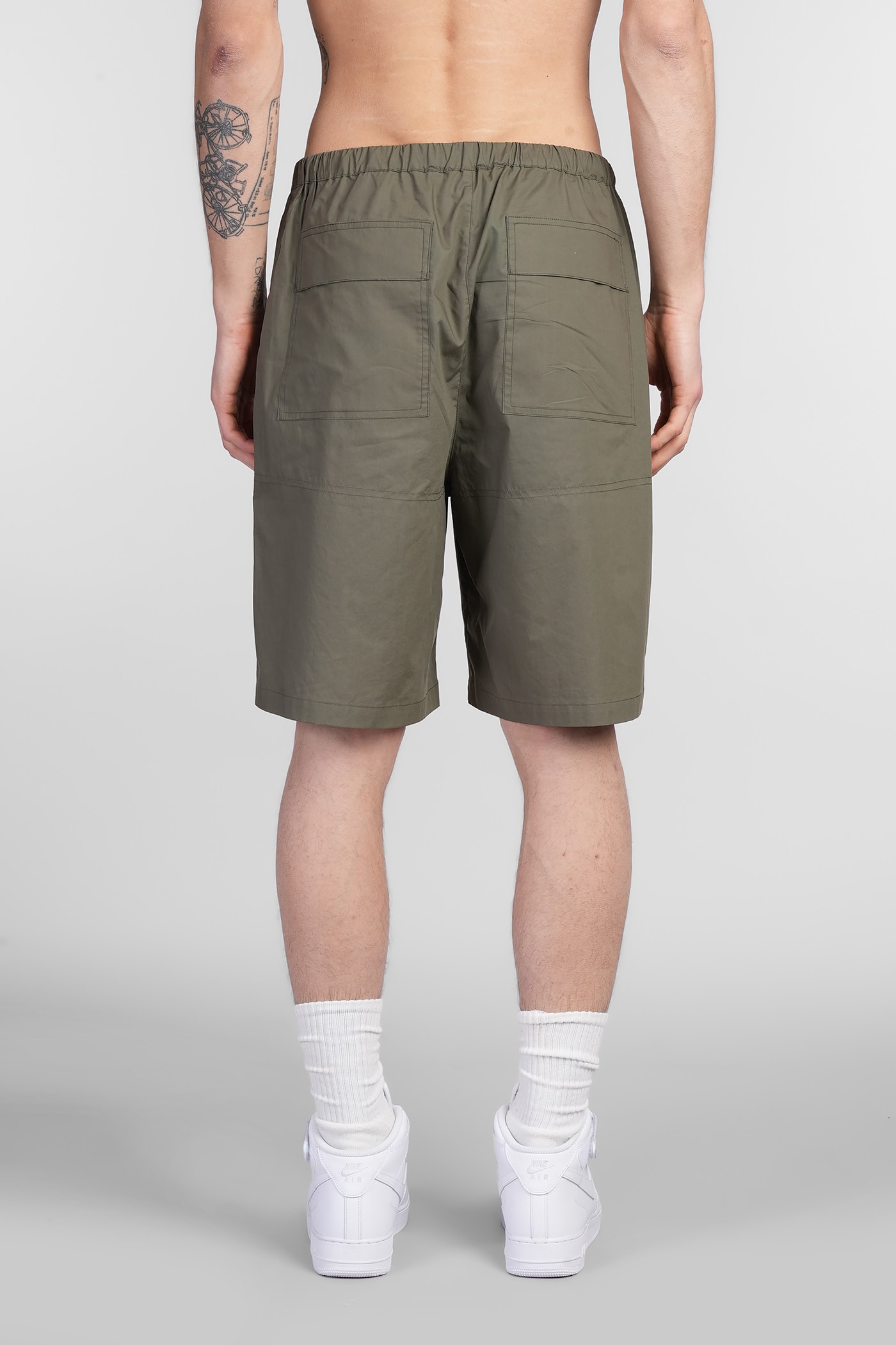 Roberto Collina Belted Shorts In Green