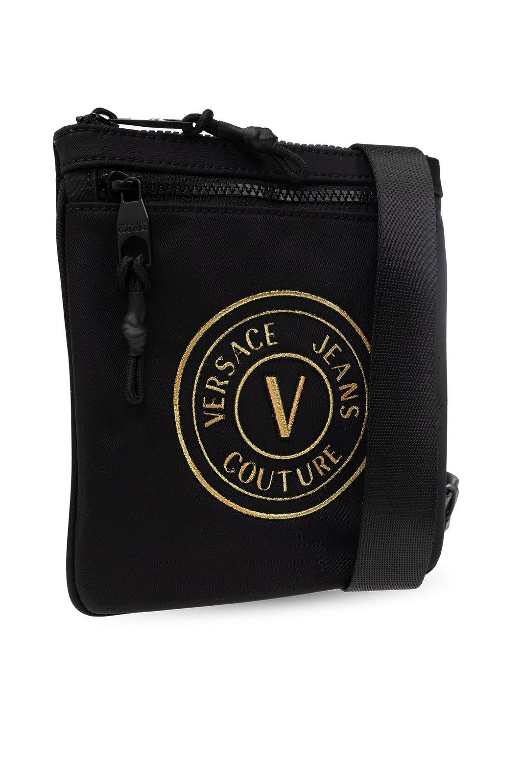 VERSACE JEANS COUTURE LOGO EMBROIDERED ZIPPED MESSENGER BAG 