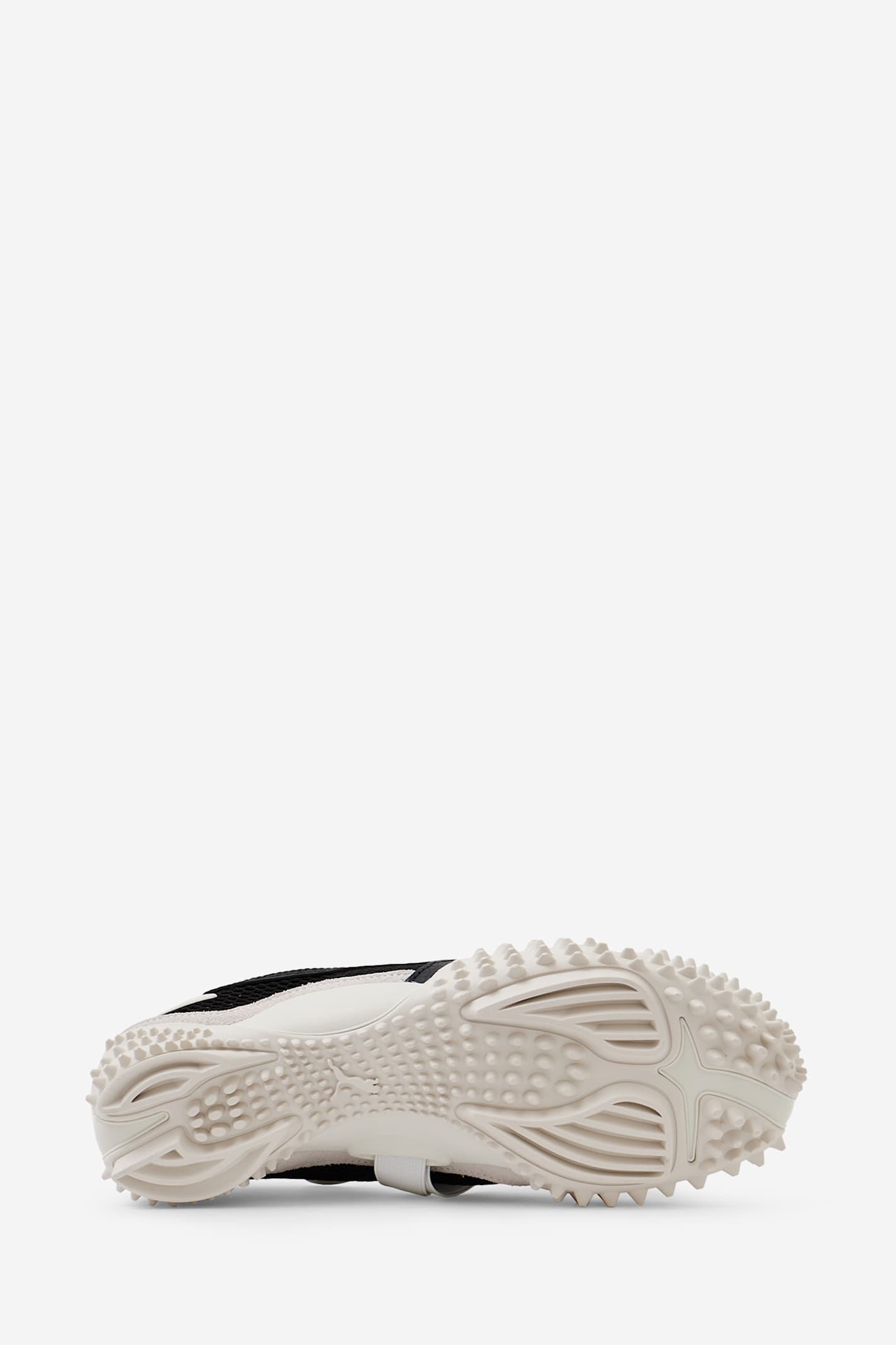 Puma Mostro Mesh Sneakers In Black