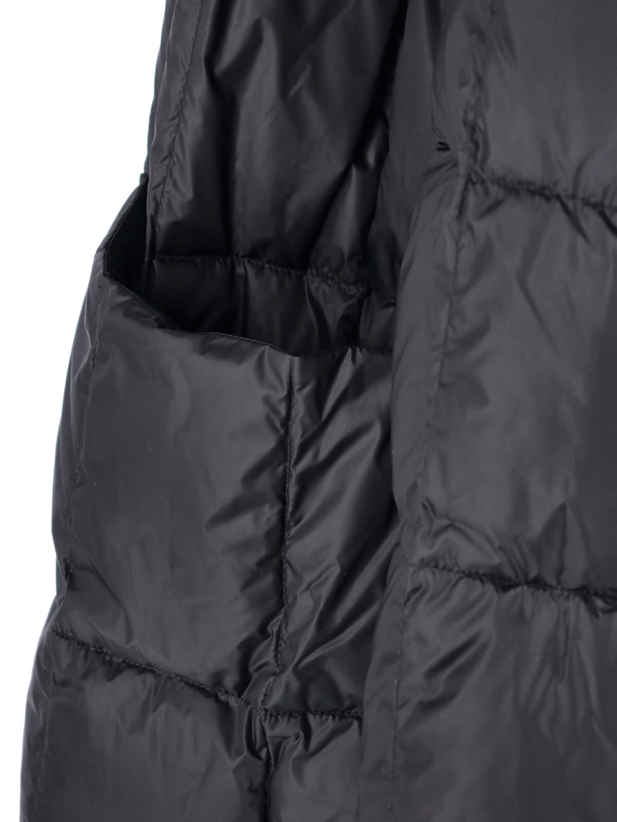 Ienki Ienki Maxi Pyramid Leon Down Jacket In Black