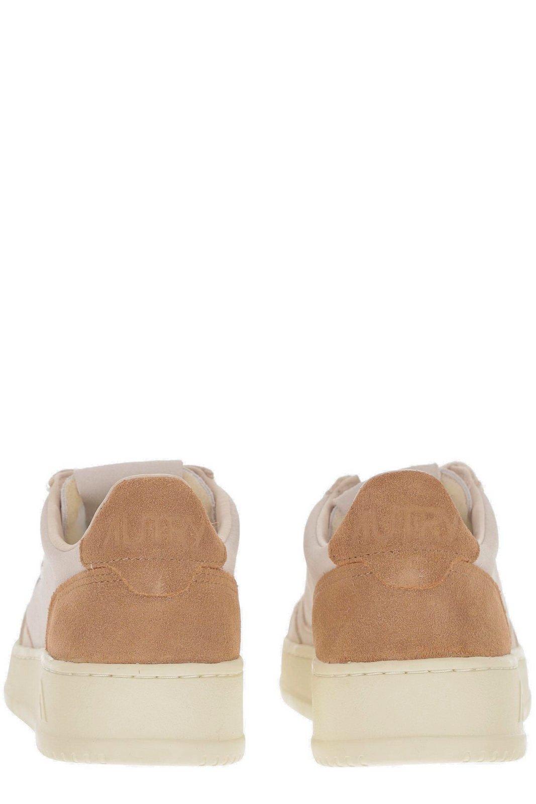 Autry Medalist Low Tric Suede Snd Cigar Sneakers In Neutrals