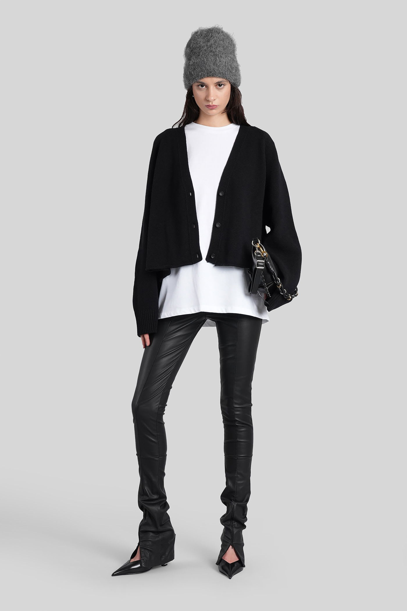 Laneus Buttoned Cardigan In Black