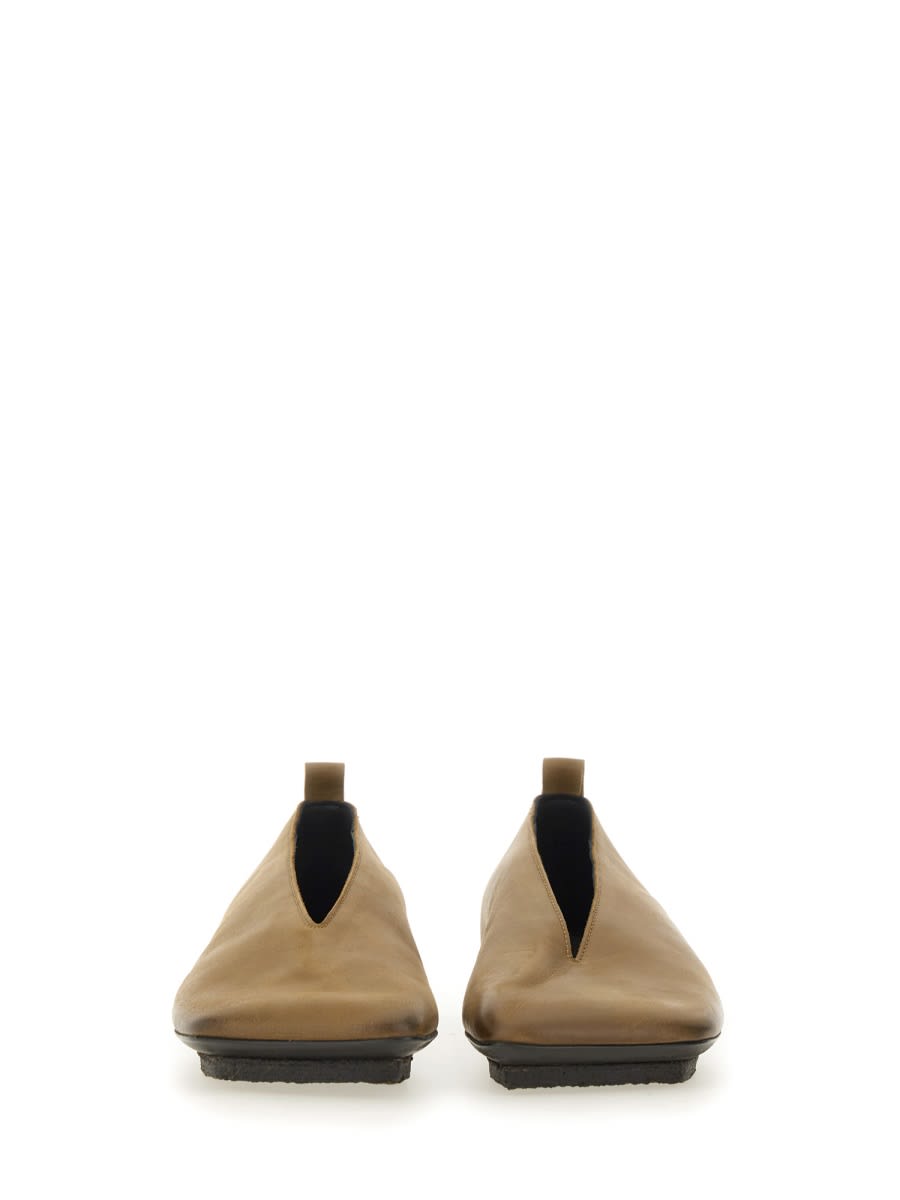 Shop Uma Wang Ballerina Stone In Brown