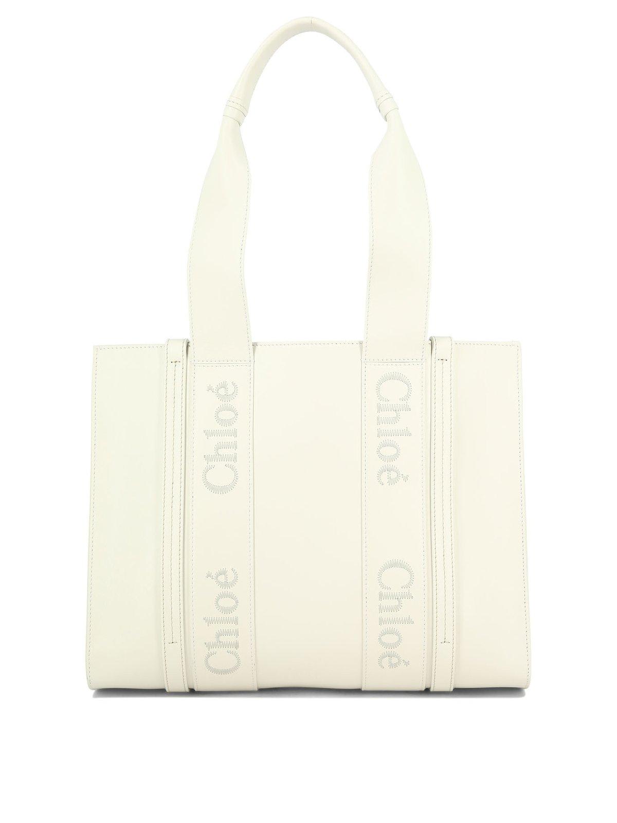 Shop Chloé Woody Medium Tote Bag In Bianco